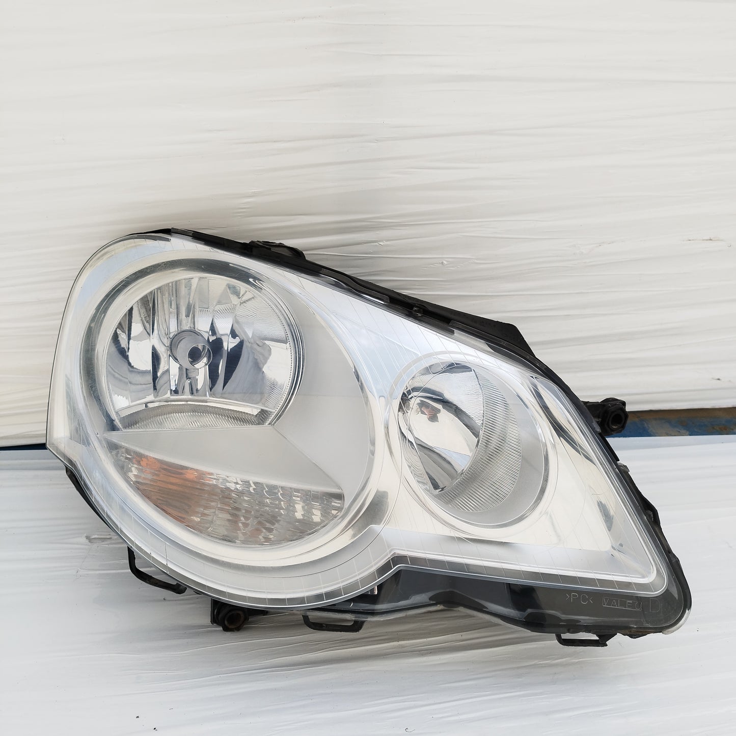 Fanale anteriore dx Volkswagen Polo 2007 cod: 89312009 ecoDM080