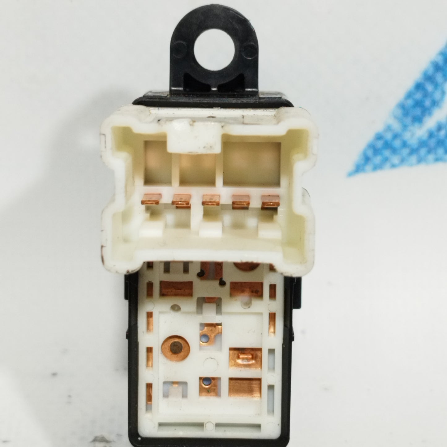 Nissan Micra K13 2013 ecoAC8592 Schalter vorne rechts