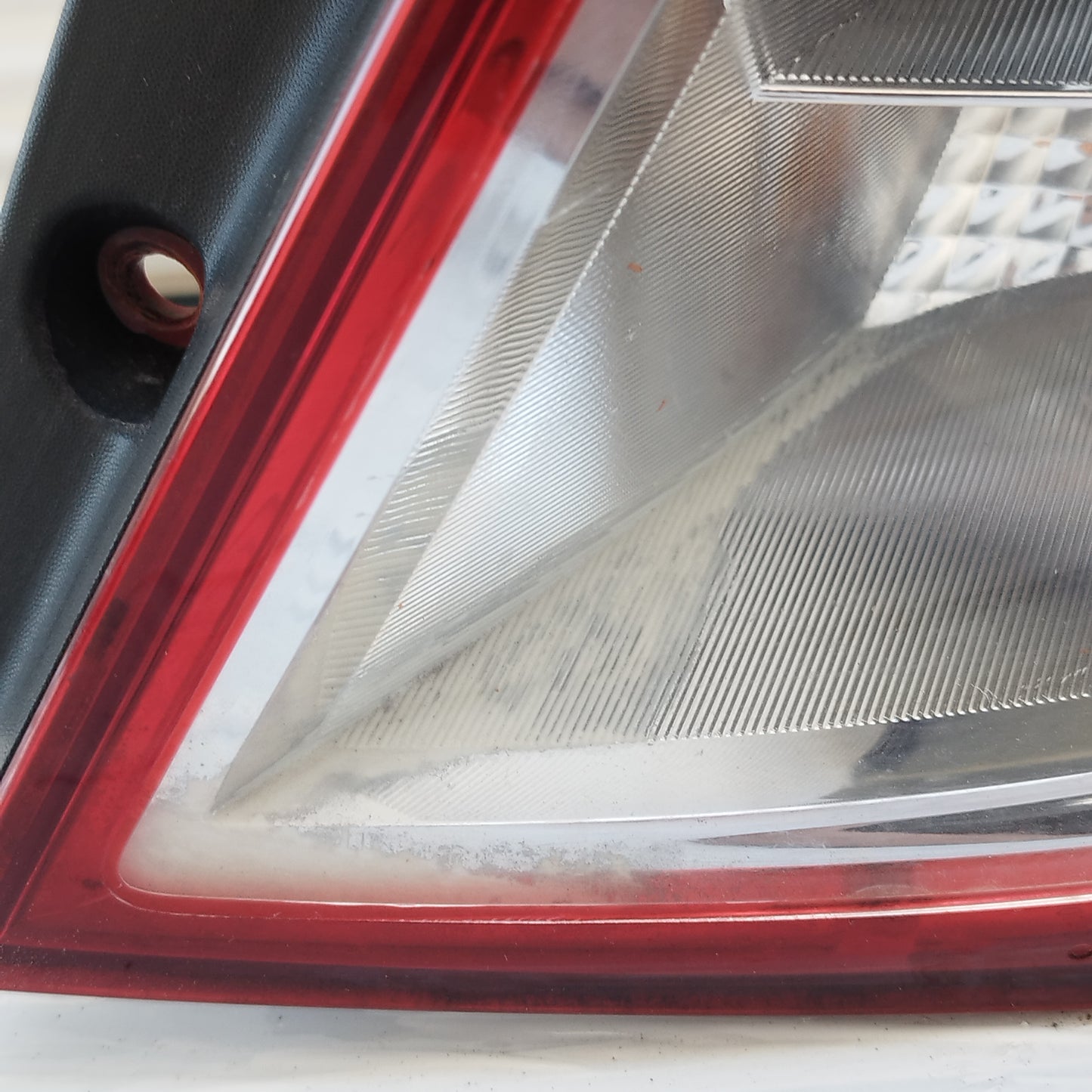 Fanale posteriore dx Renault Clio III (MK3) 2009-2012 cod: 8200866946 ecoDM296