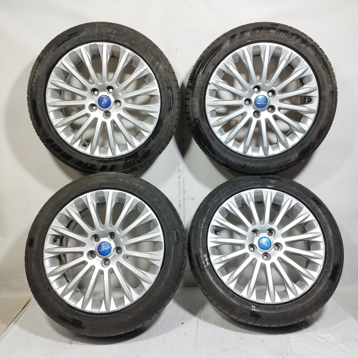 Cerchi in lega con gomme Ford C-Max 2010-2019 ecoAC15358