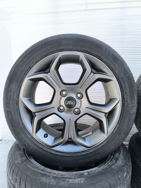 Set gomme e cerchi Ford Ecosport anno 2022 ecoAG8203