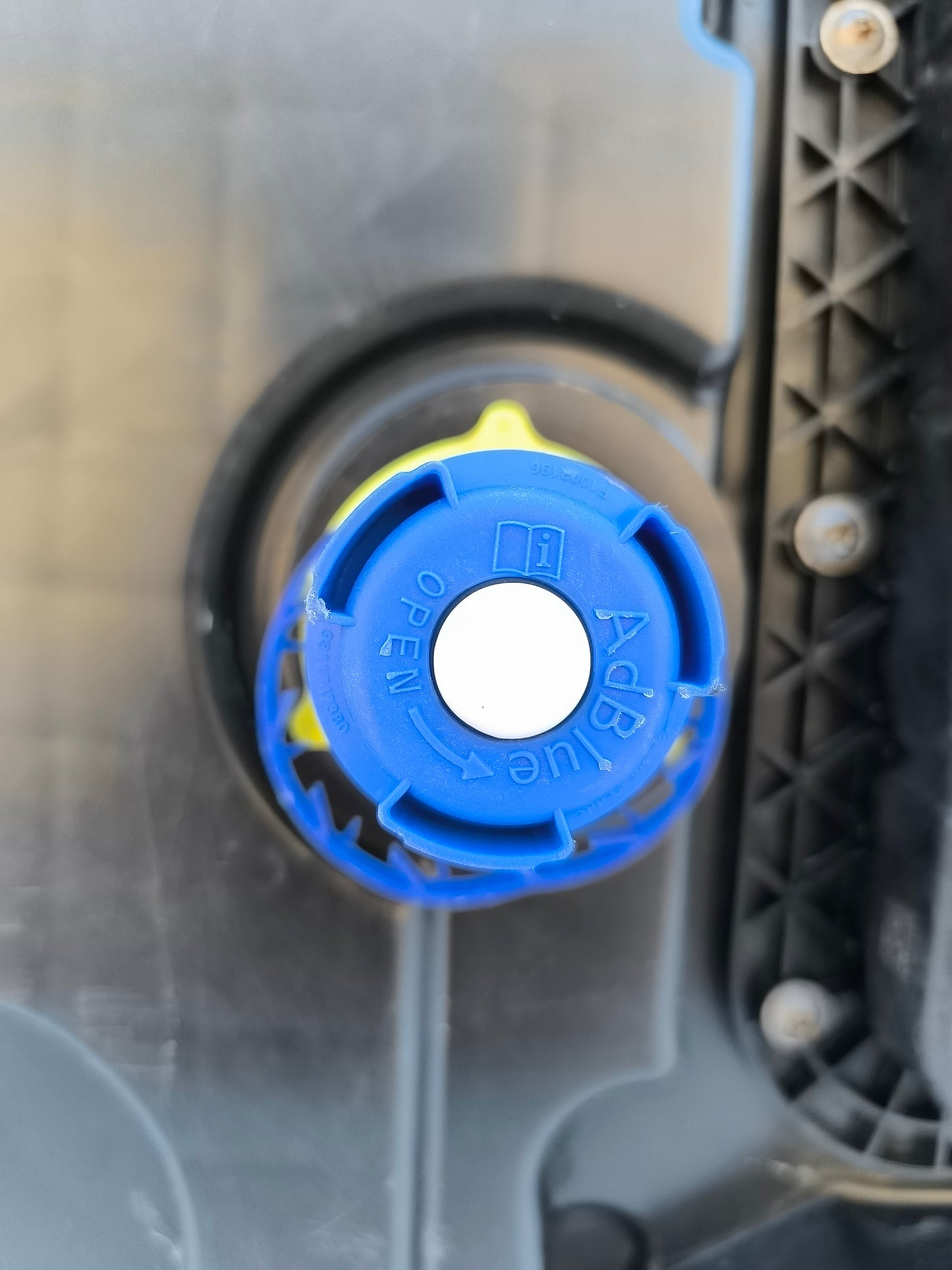 AdBlue-Tank Peugeot 508 Baujahr 2017 Teilenummer 12678023 ecoAG7117