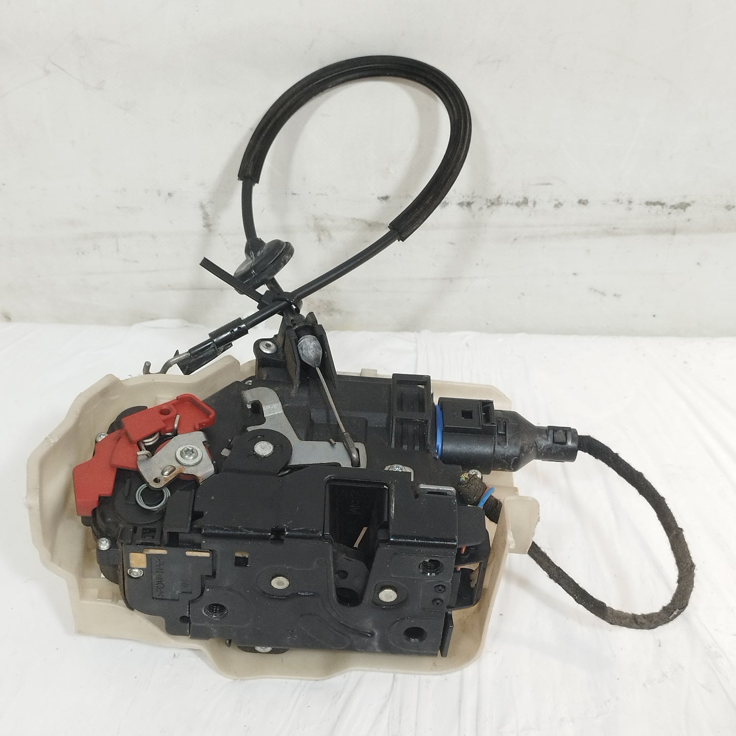 Serratura anteriore sx Volkswagen Touran (1T1 / 1T2) 2003-2010 ecoAC16517
