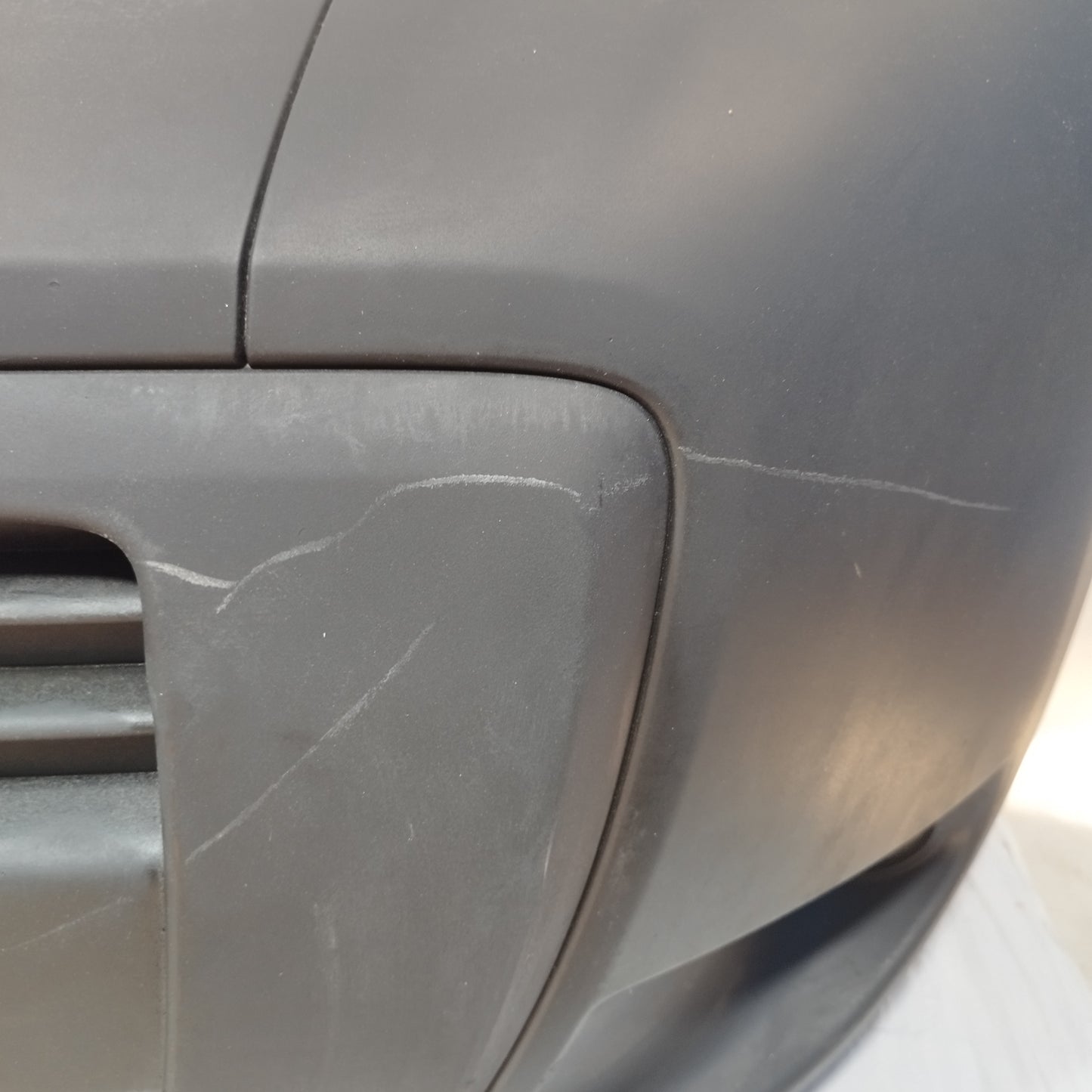 Paraurti anteriore nero plastica Fiat Fiorino III (225)  2008-2014 cod: 1308786070 ecoAC16294