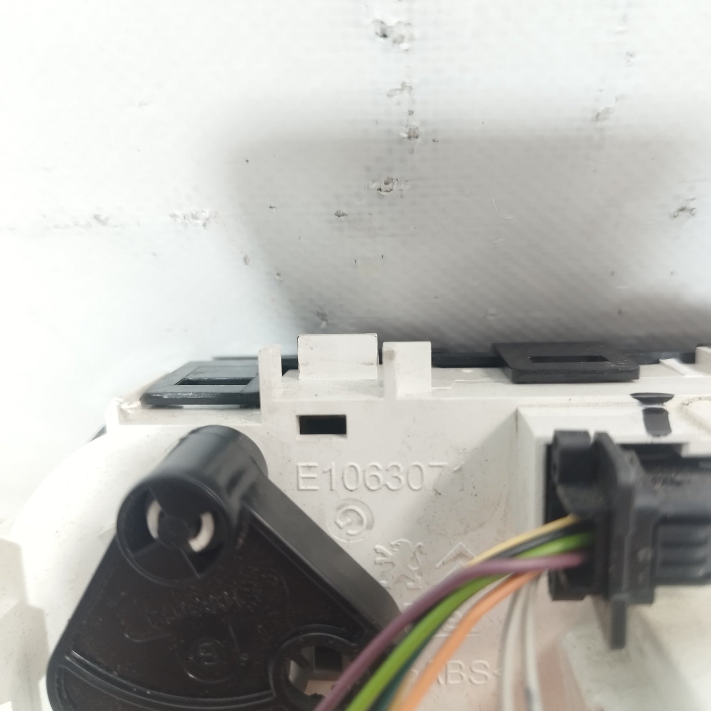 Pulsantiera A/C Peugeot 208 2018 codice: E1063071 ecoAC13721