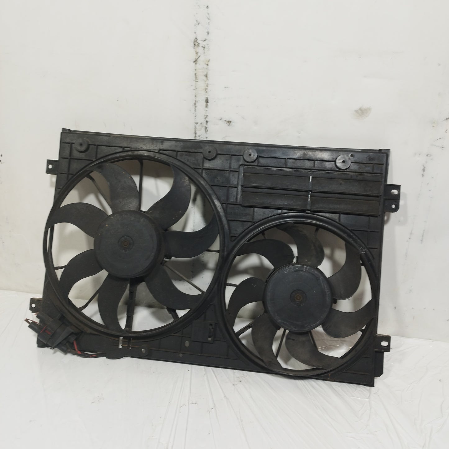 Ventola radiatore Audi A3 2.0 TDI 2008-2013 cod: 1K0121207BC ecoAC15586