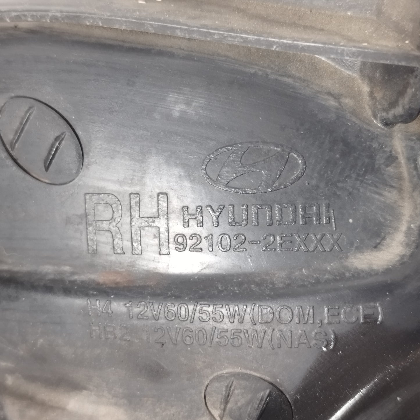 Rechte Frontleuchte Hyundai Tucson 2005 Teilenummer: 92102-2EXXX ecoAC13296