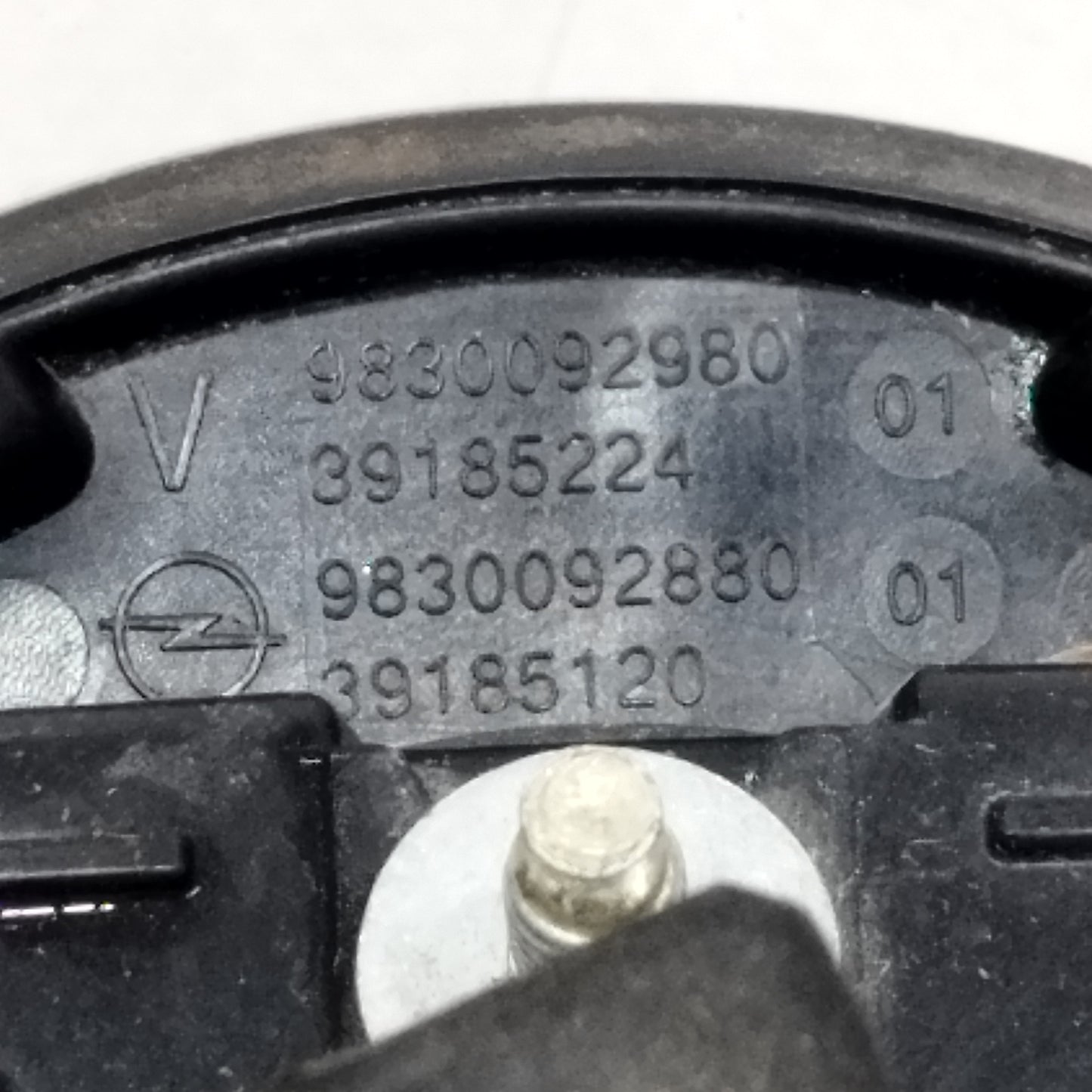 Maniglia portellone Opel Corsa F (P2JO) 2019-2024 cod: 9830092980 ecoAC16343