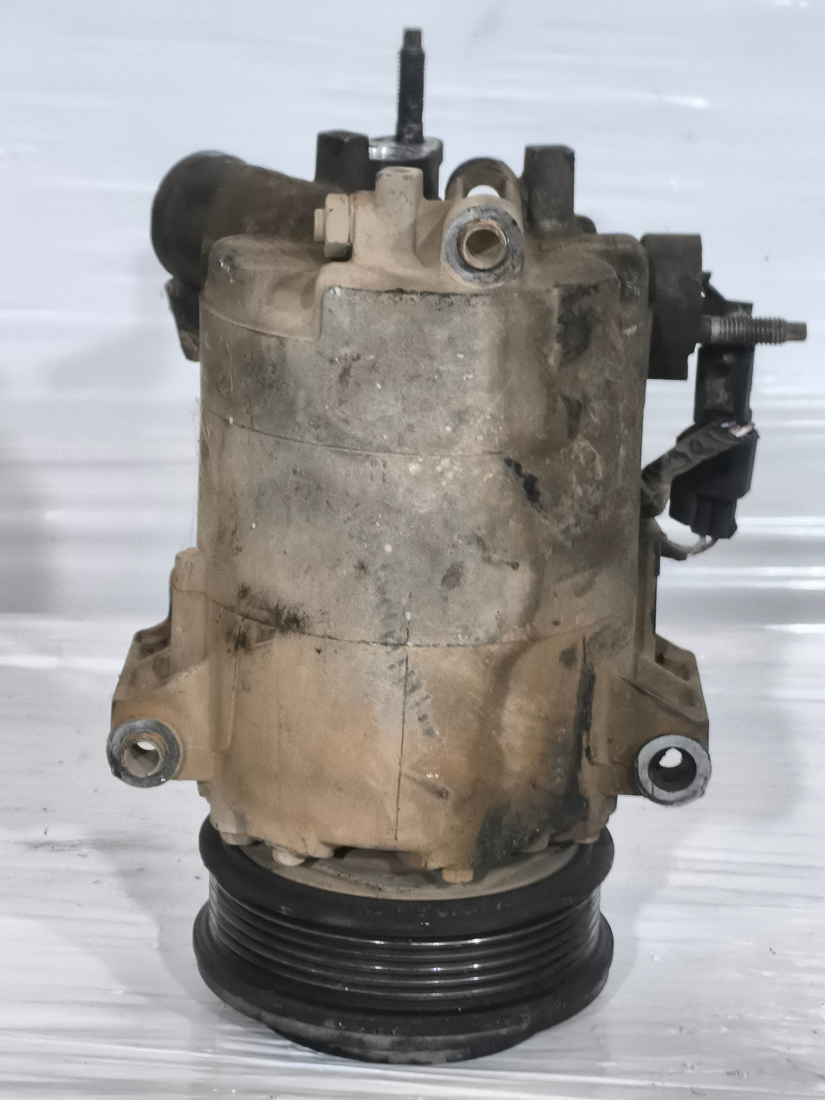 Compressore aria condizionta Ford Fiesta VI MK6 (CBI1 / CCN) 2013-2017 1.0 B 100/125CV cod: C1B1-19D629-AE ecoAG9987