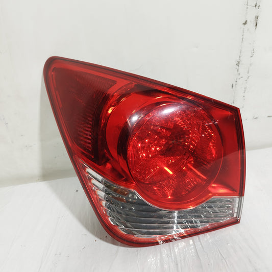 Fanale posteriore esterno sx Chevrolet Cruze (J300) Berlina 2009-2012 ecoAC15313