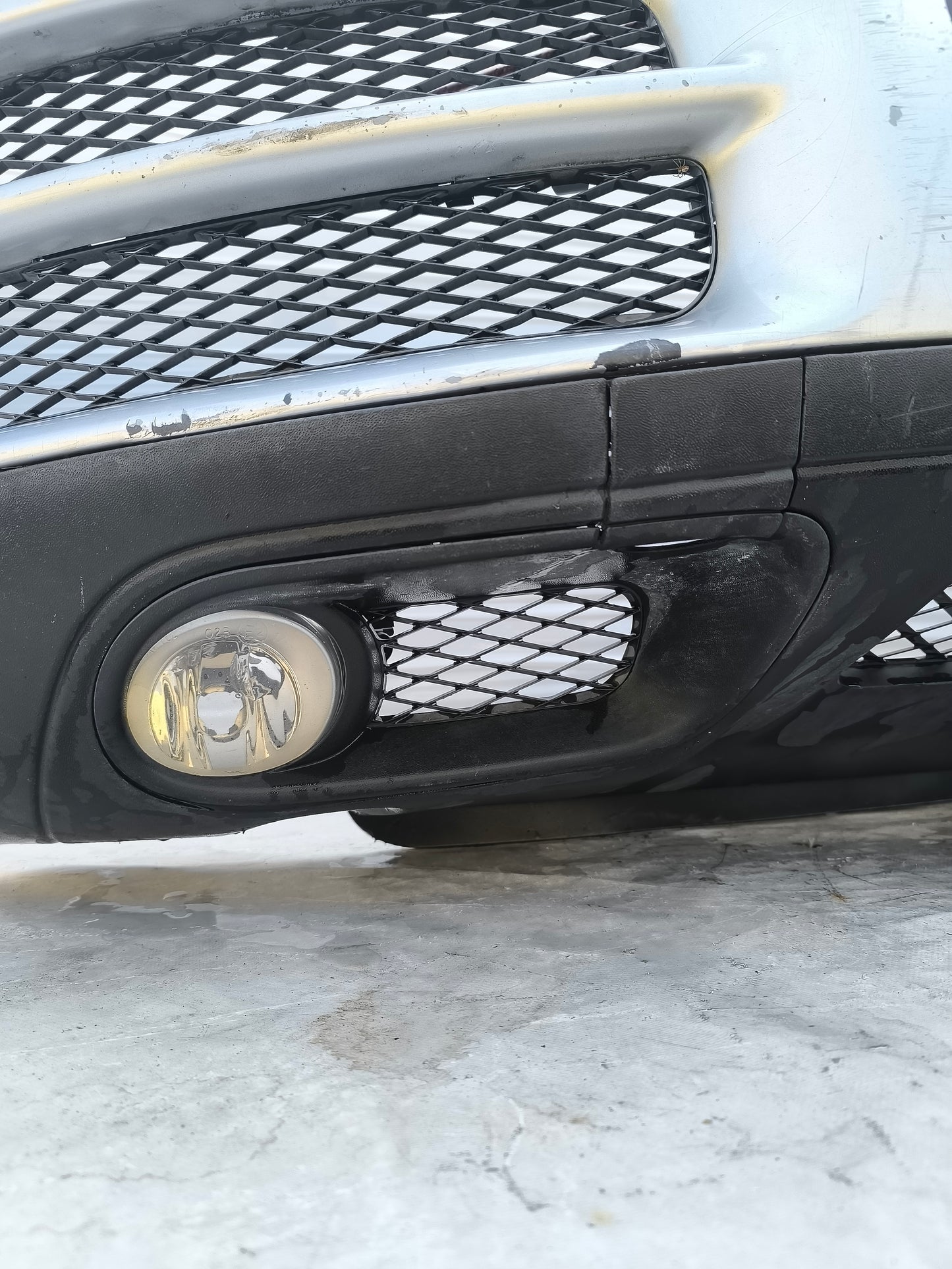 Paraurti anteriore Volkswagen Touareg anno 2007 grigio argento ecoAG8174