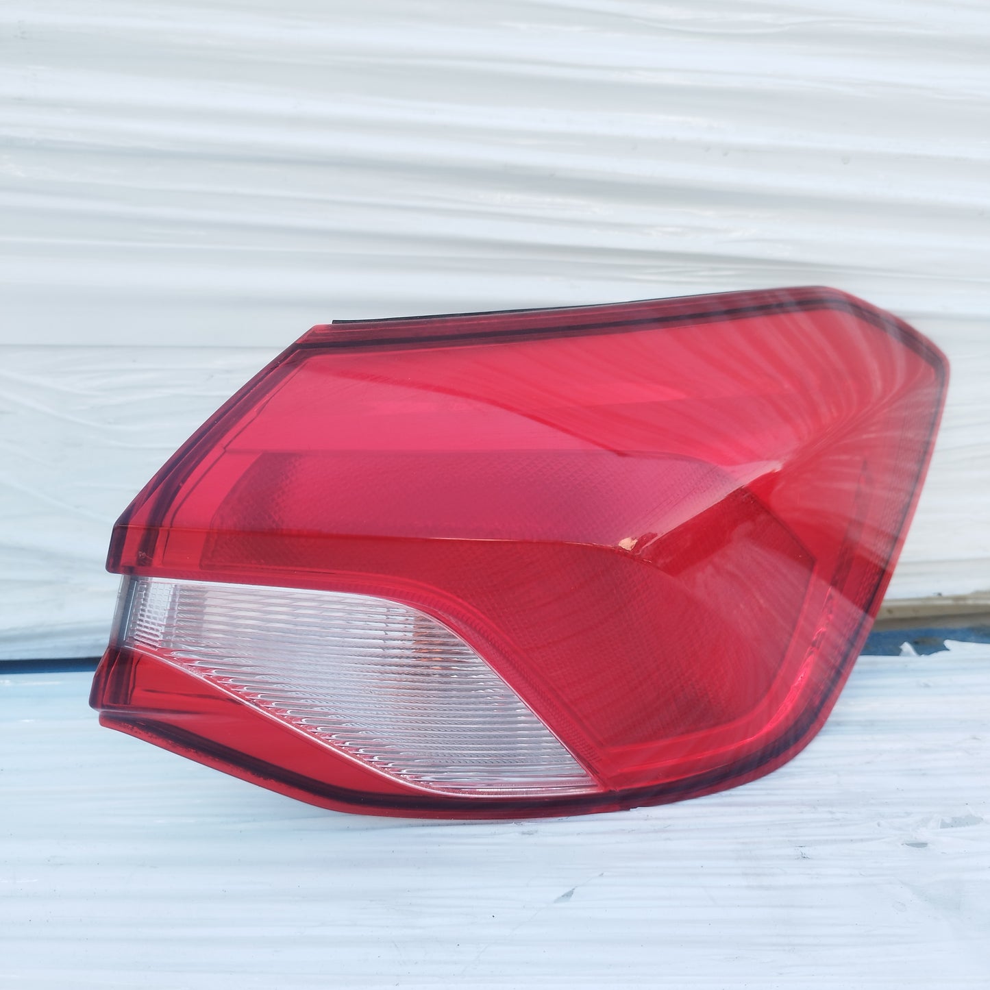 Fanale posteriore dx Ford Focus 2020 cod: JX7B-13404-CE ecoDM168