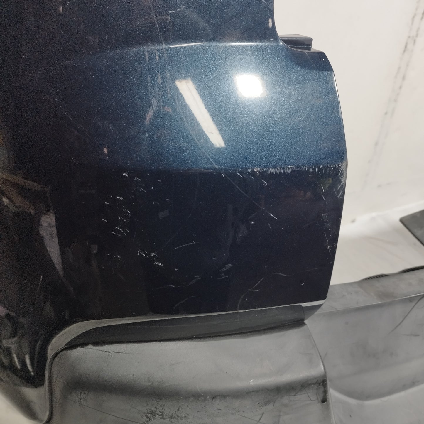 Paraurti posteriore blu scuro Peugeot 3008 2013-2016 Restyling cod: 9685633177 ecoAC15555