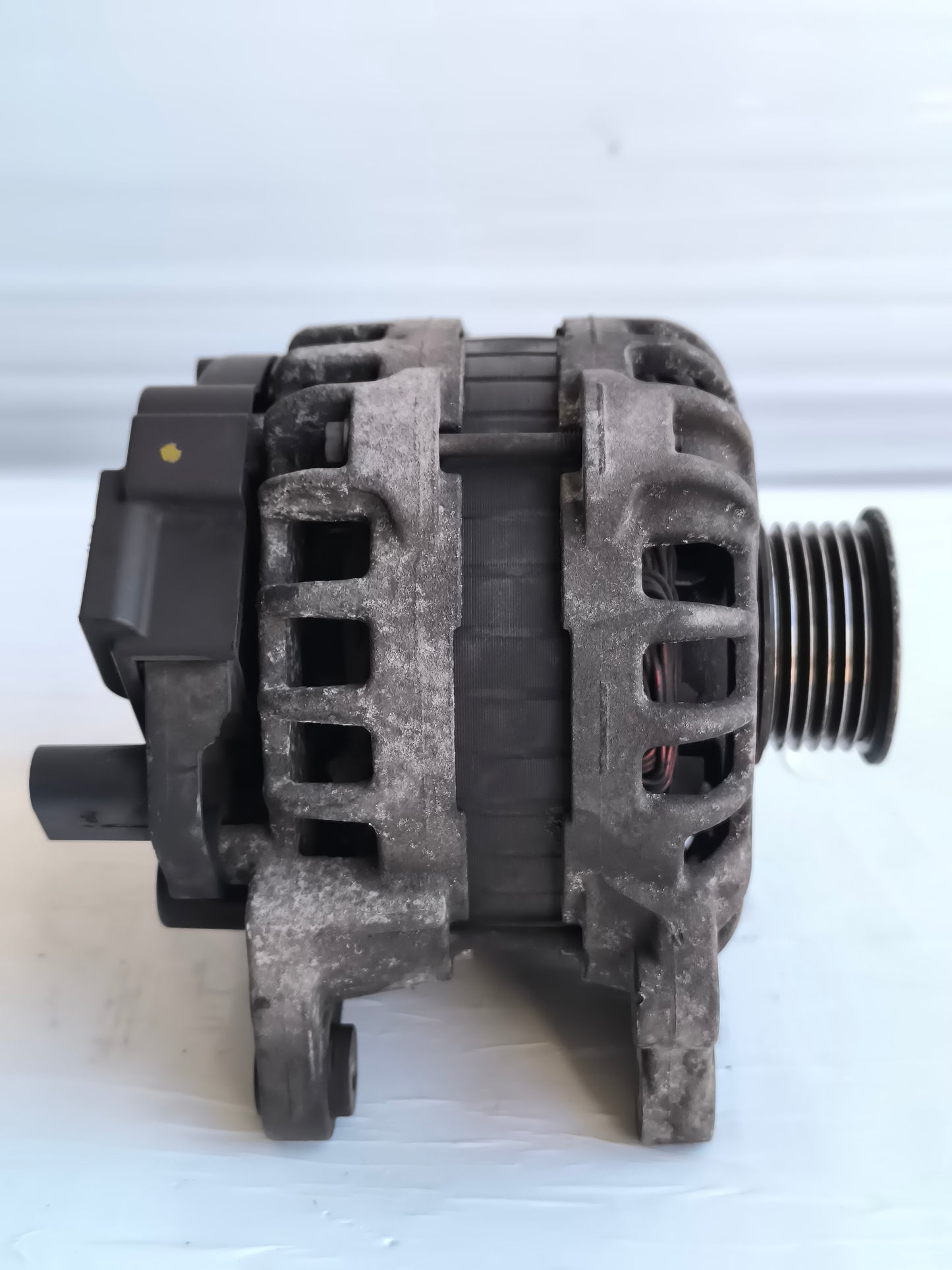 Alternatore Volkswagen UP 1.0 B anno 2011-2019 cod: 04C903023B ecoAG8600