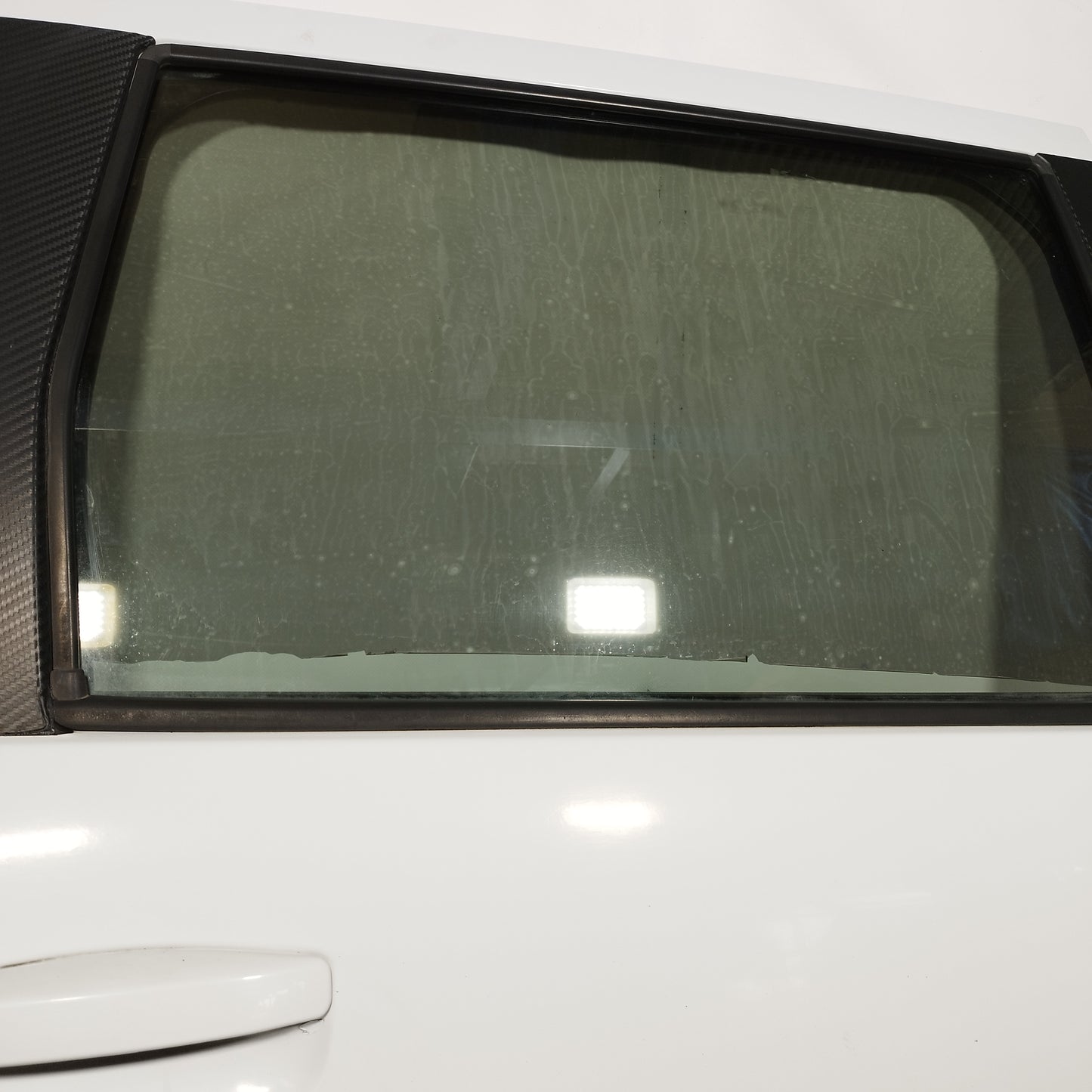 Weiße hintere rechte Tür Dacia Lodgy 2012 ecoAC12325