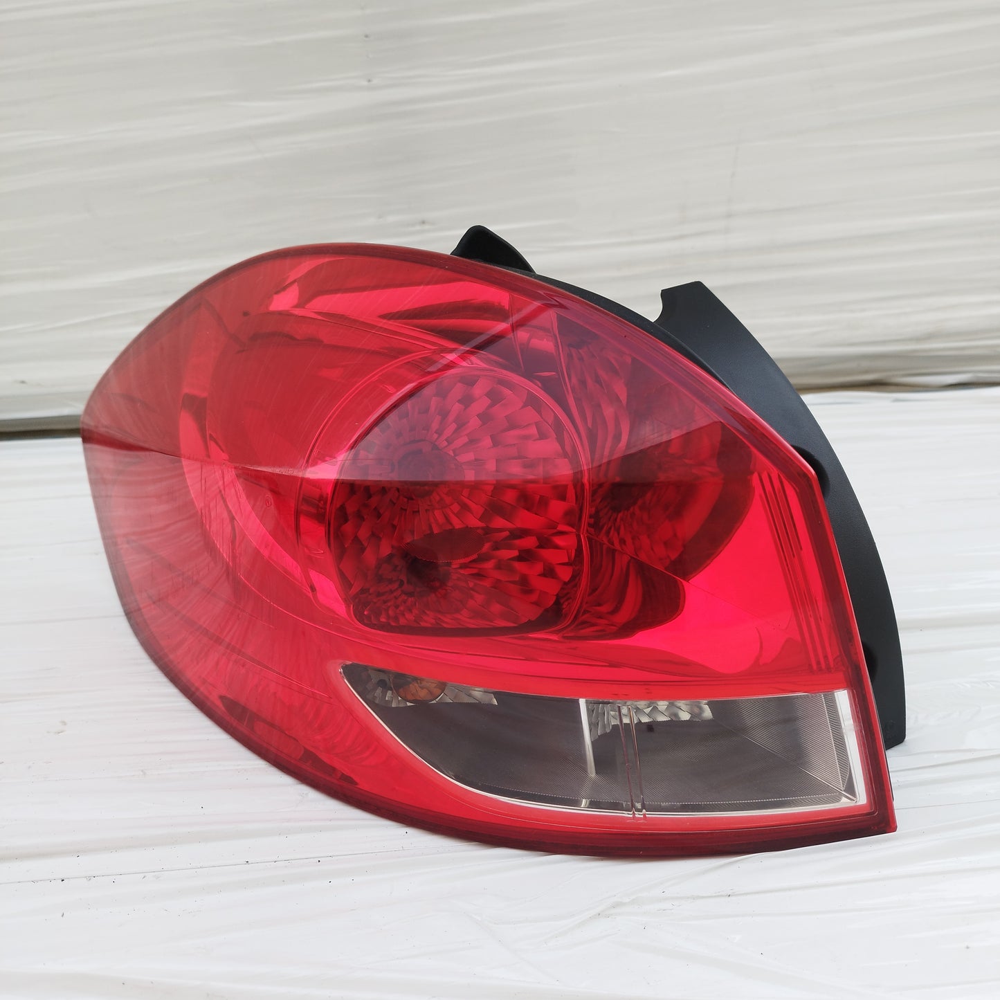 Fanale posteriore sx Renault Clio 2010 SW cod: 8200586843 ecoDM085