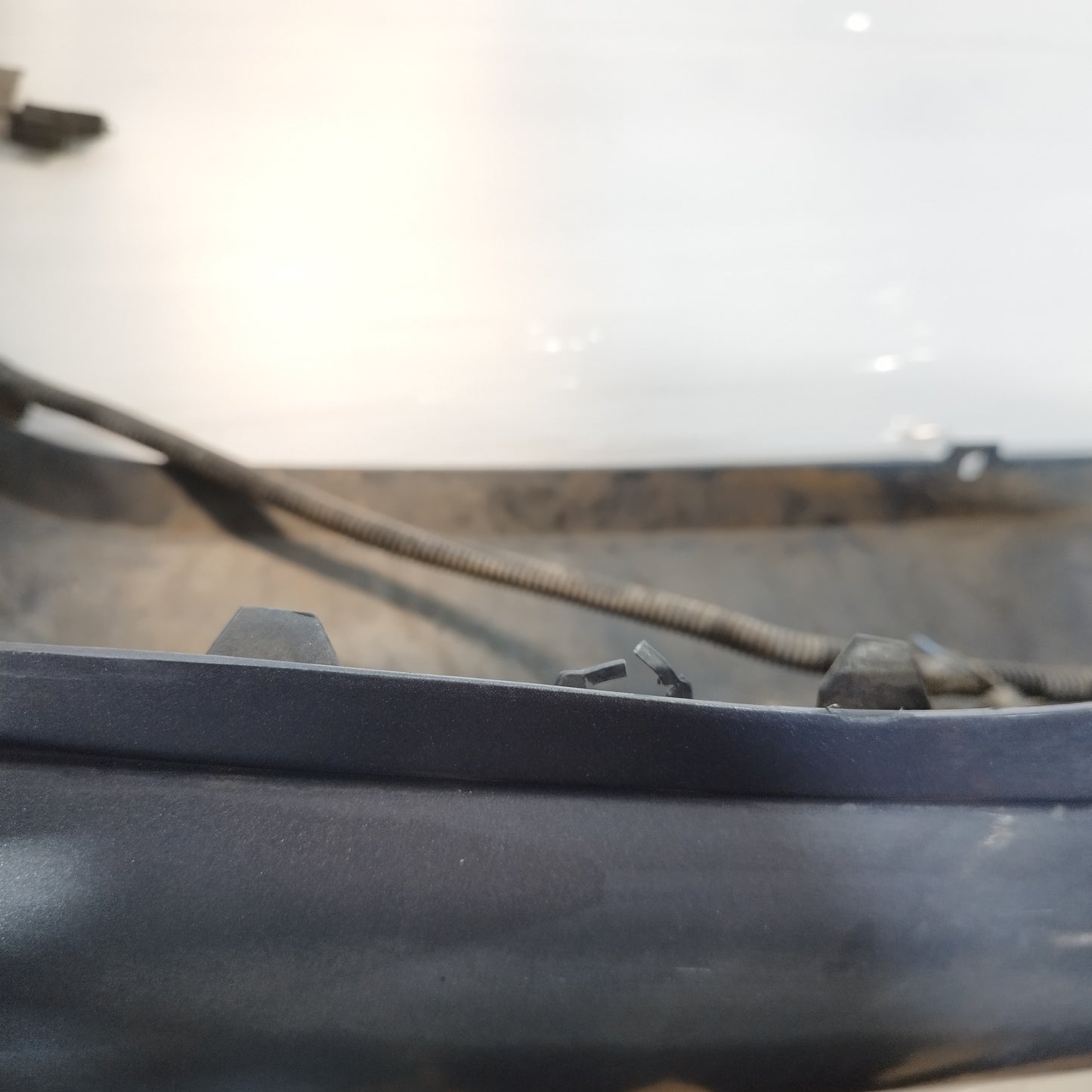 Paraurti posteriore grigio scuro Renault Clio 2010 ecoAC12639