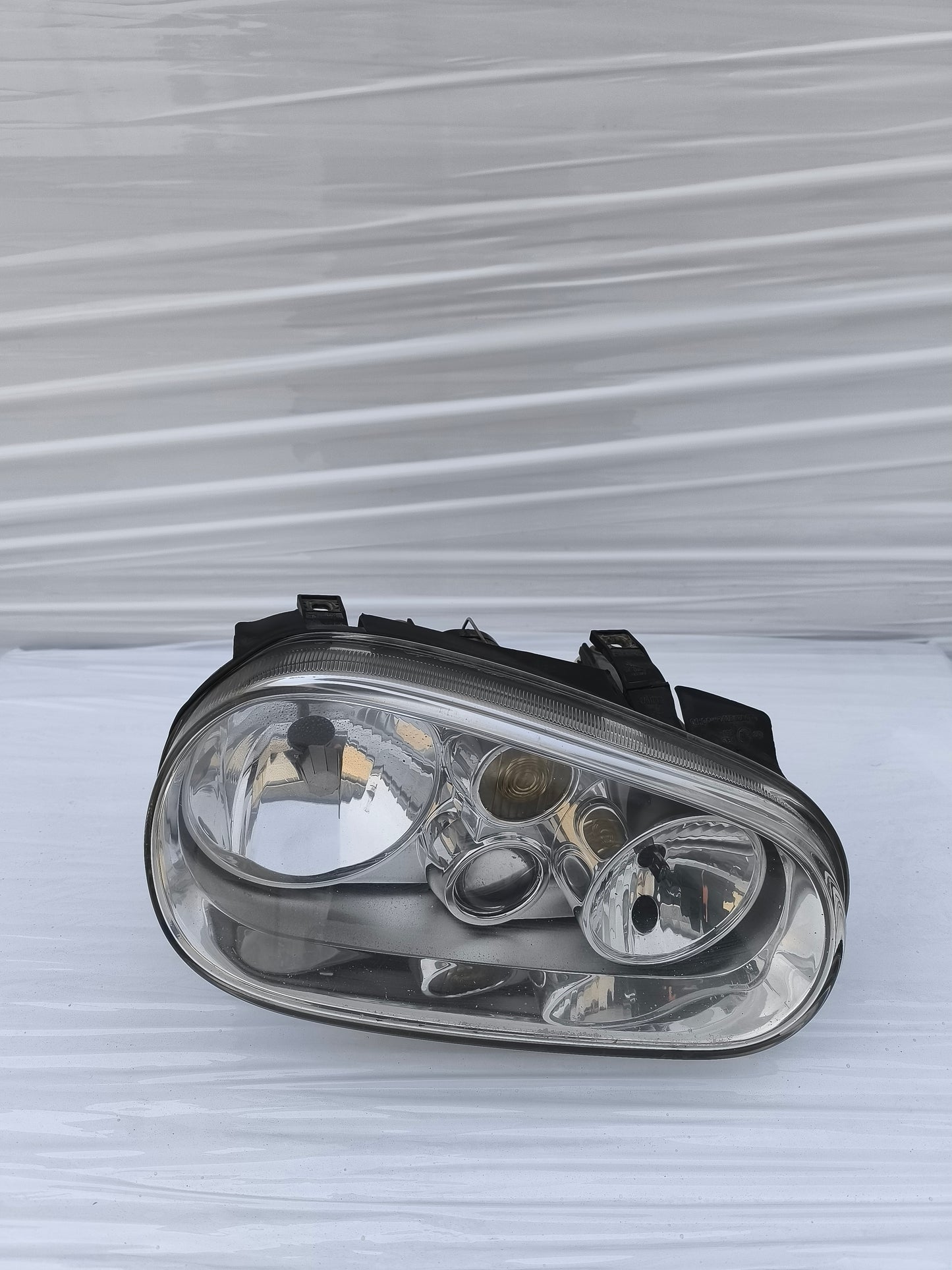 Fanale anteriore dx Volkswagen Golf 4 ecoAG7919
