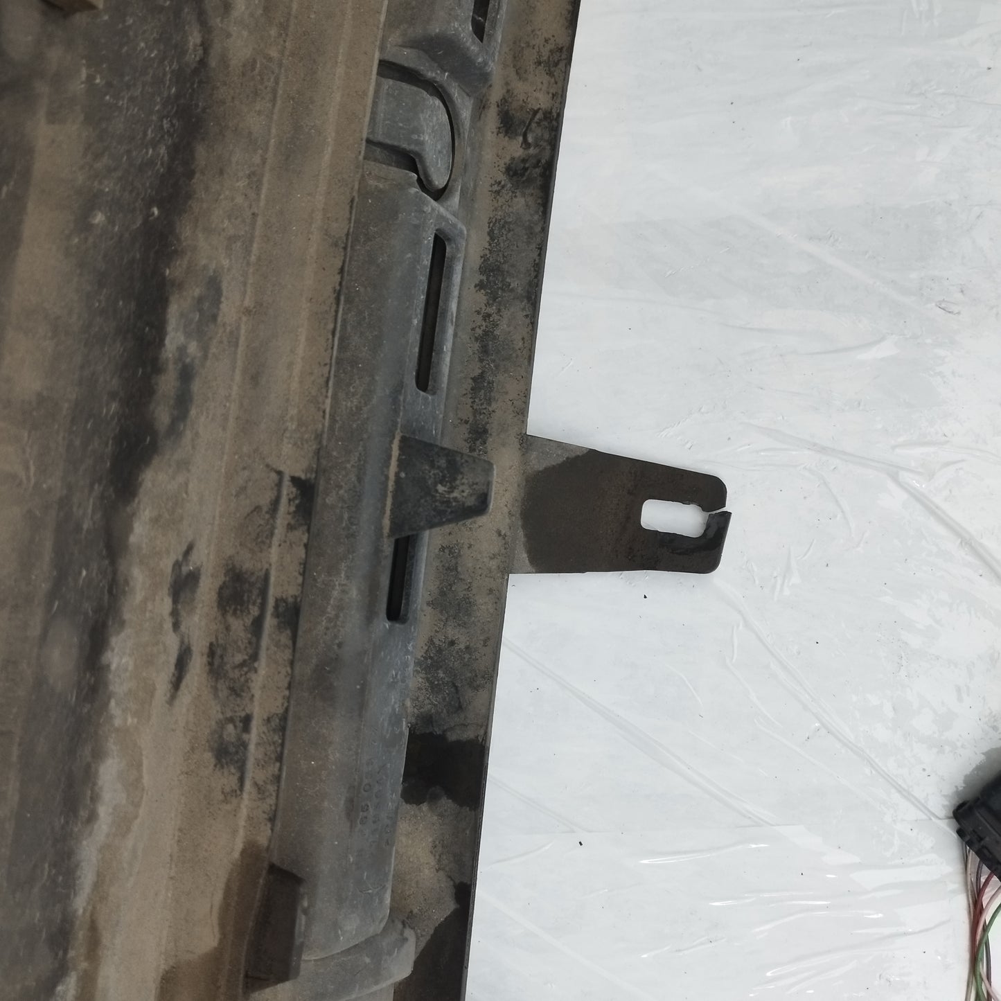 Paraurti posteriore nero Peugeot 208 2018 ecoAC13611