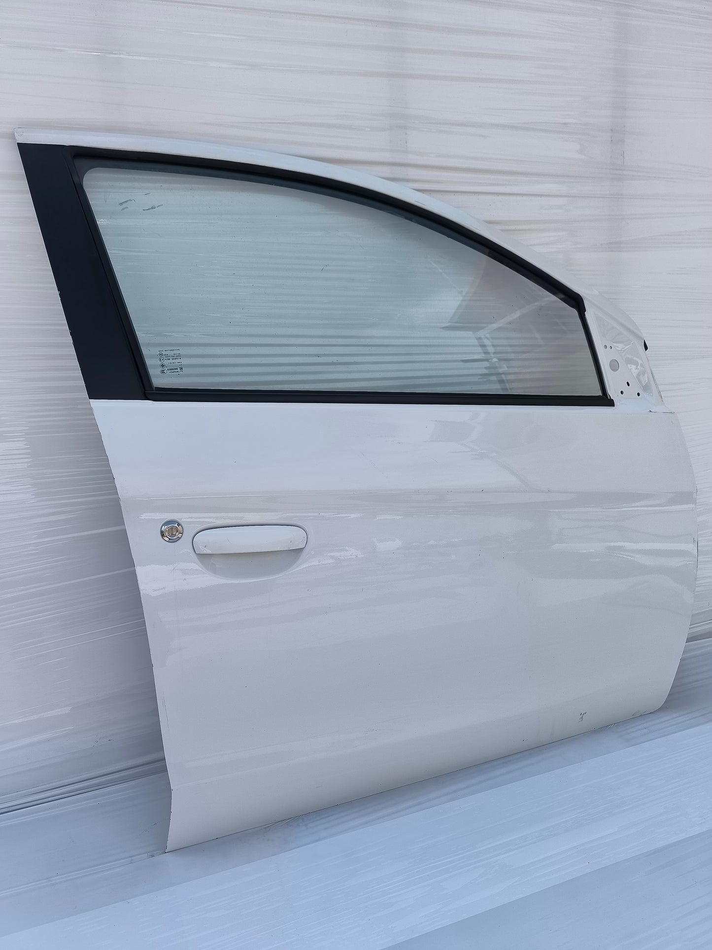 Sportello anteriore dx Mitsubishi SpaceStar anno 2014 bianco ecoAG8184