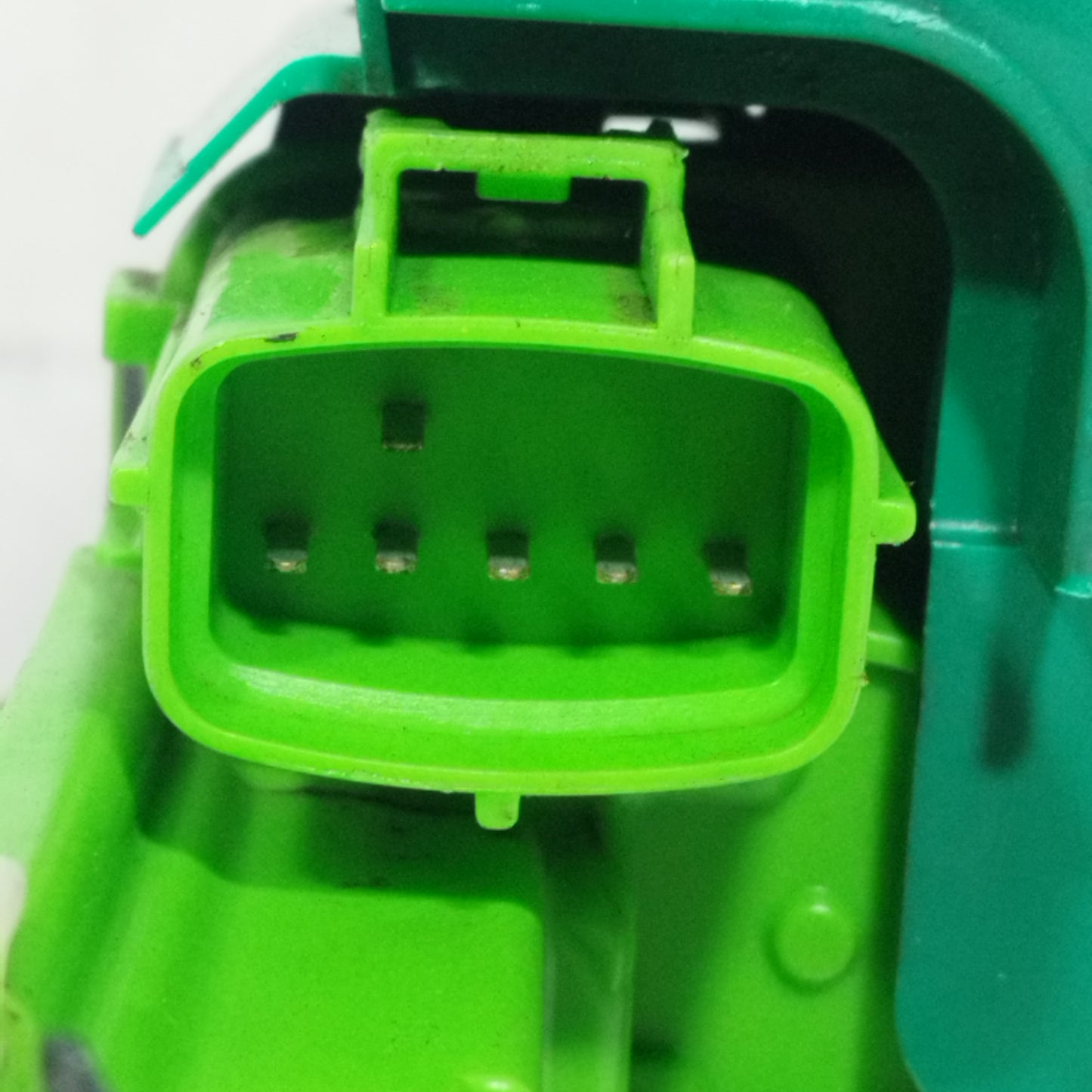 Front left lock Alfa Romeo Giulietta 2015 6 Pin Code: 505228670 ecoAC11181