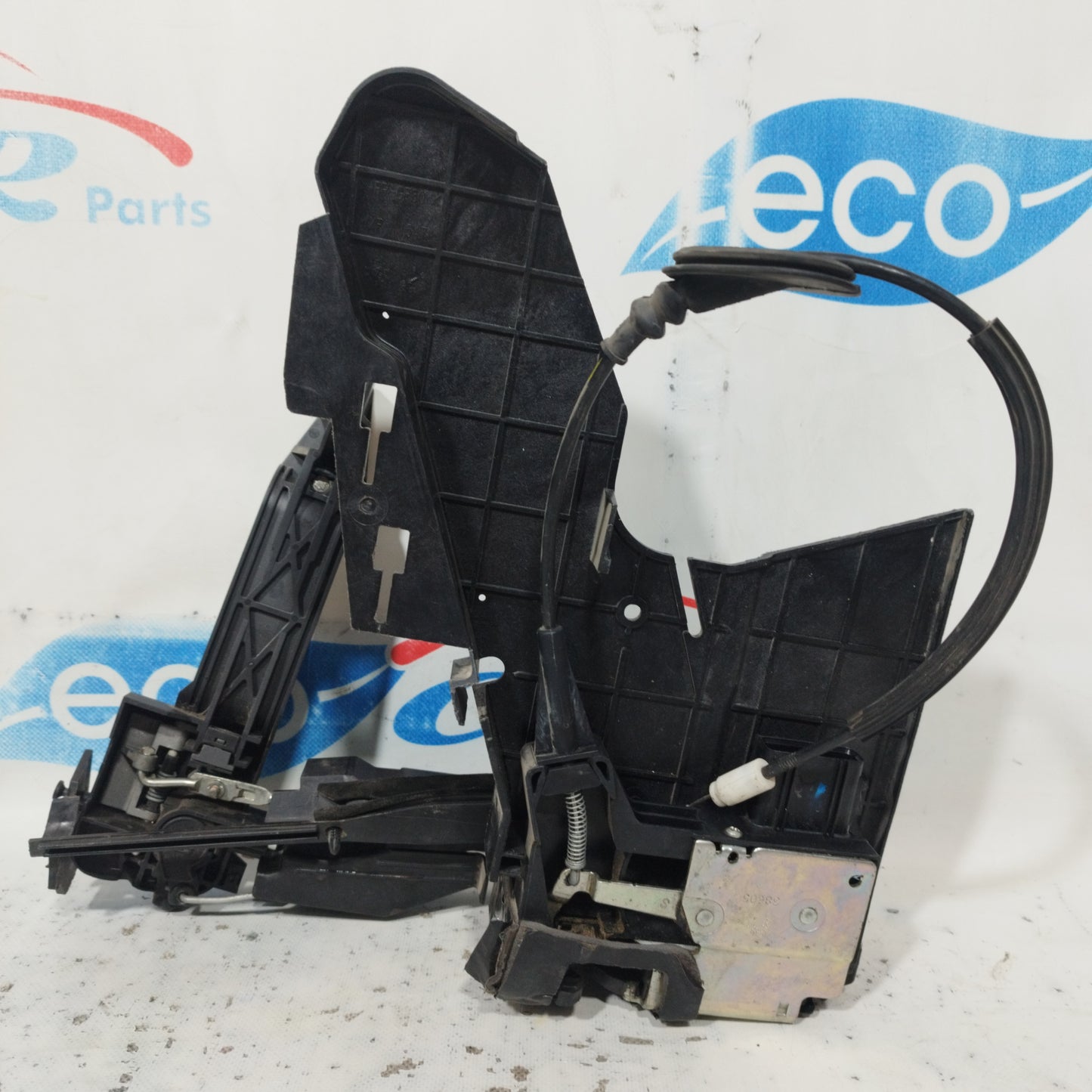 Front left lock Ford Fusion 2005 8 Pin code: 2N11N21 ecoAC10029