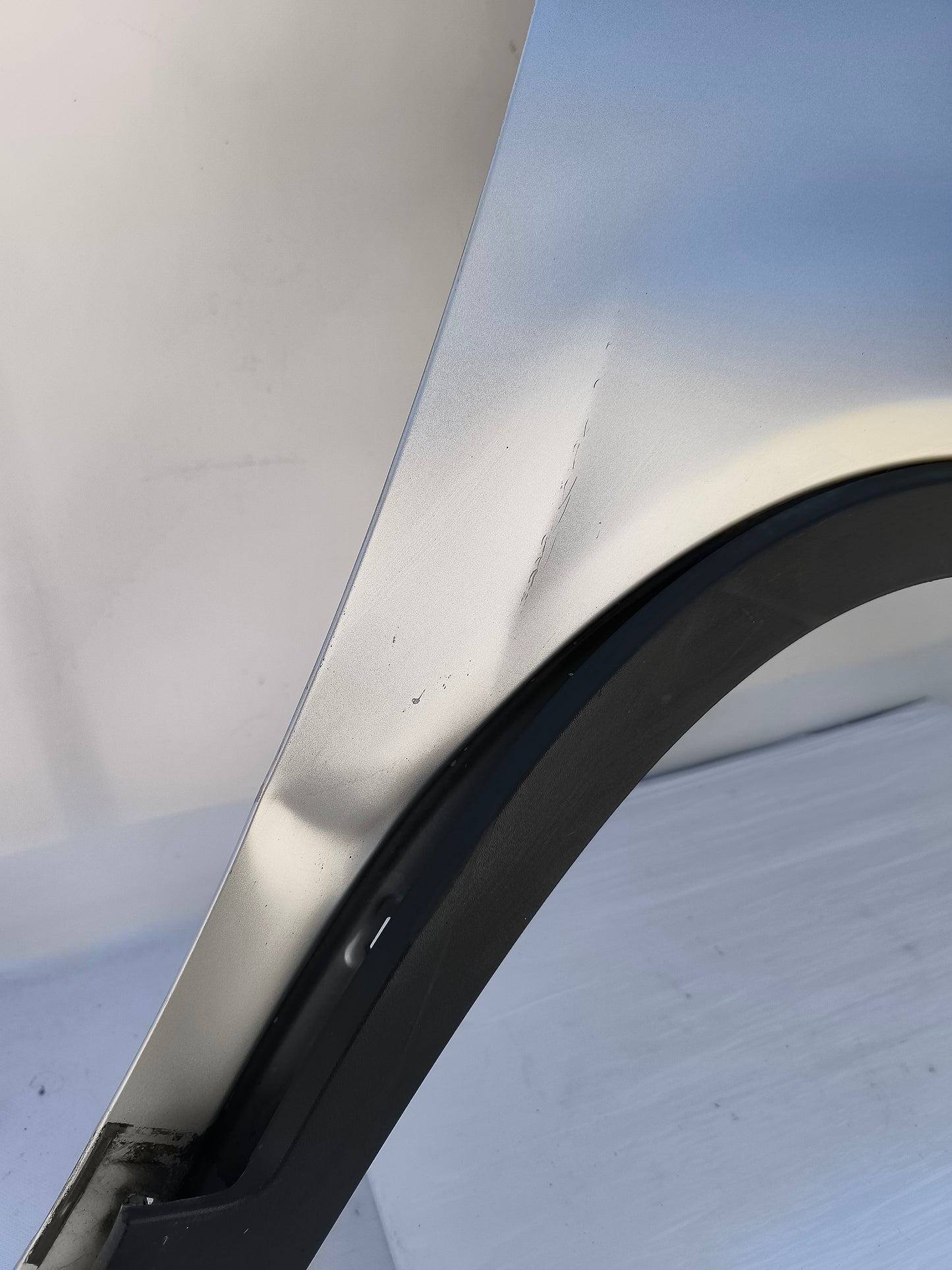 Parafango destro grigio argento Kia Sorento anno 2012  ecoAG6905