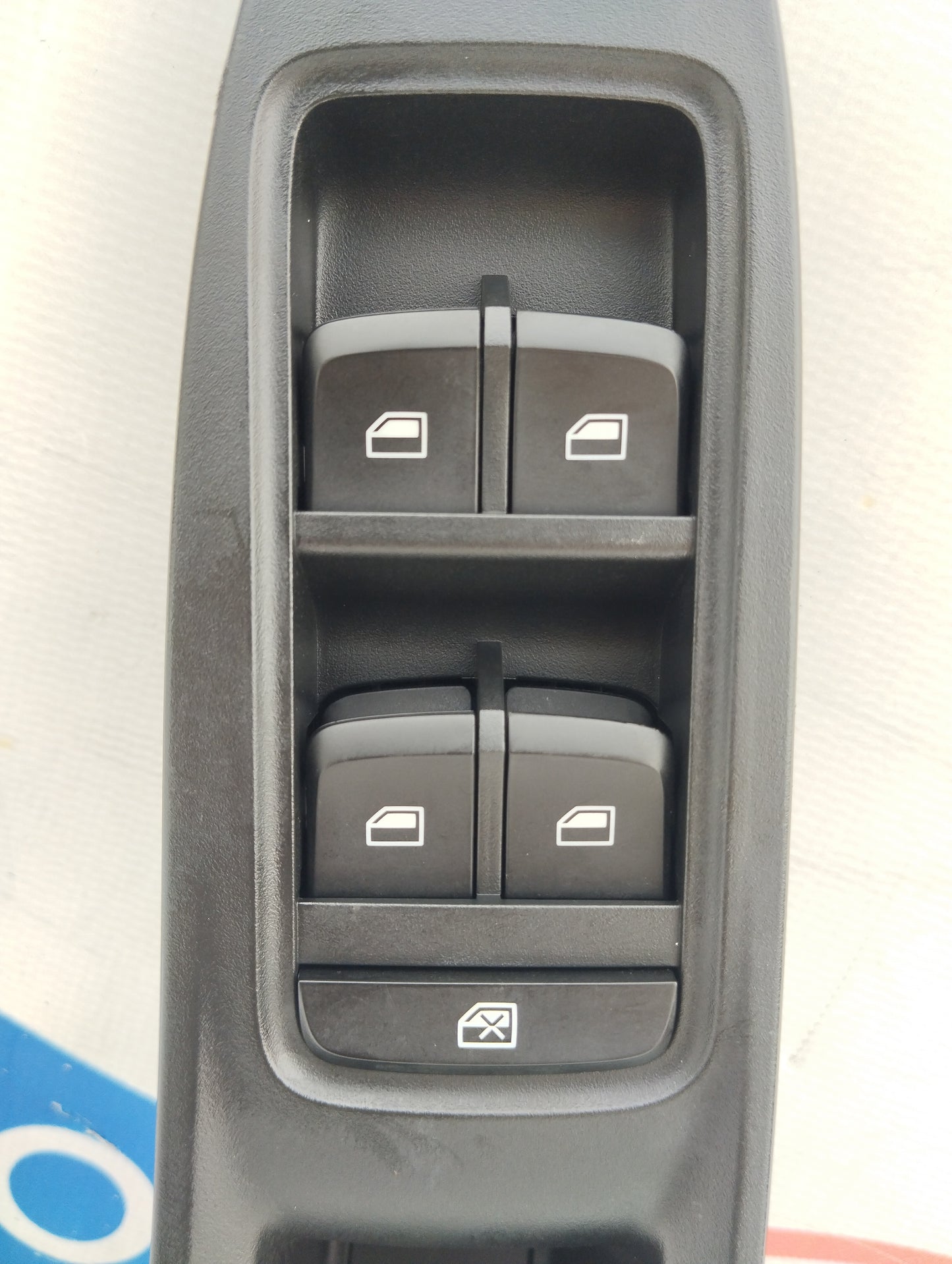 Pulsantiera anteriore sx MG ZS 2022 Cod. 10003589 ecoAG5330