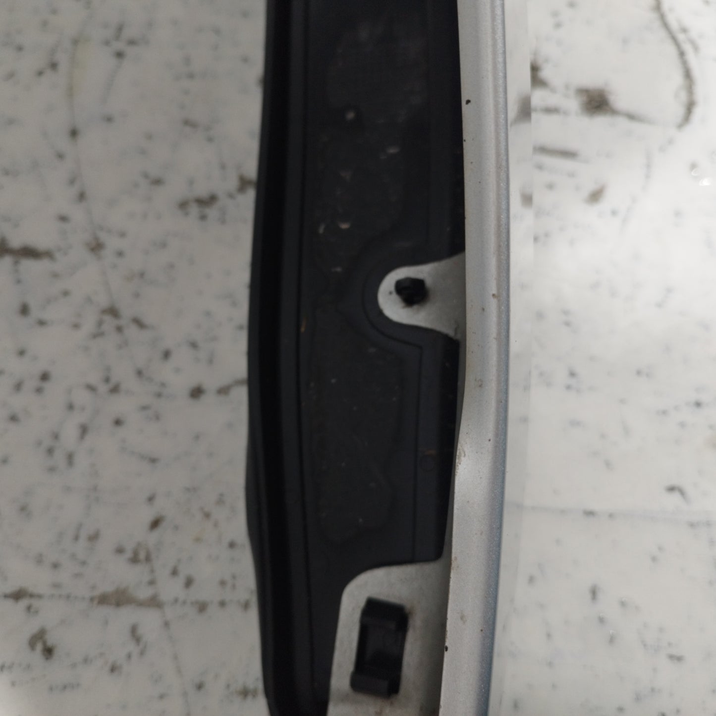 Front mudguard left silver grey Renault Megane 2010 ecoAC8773