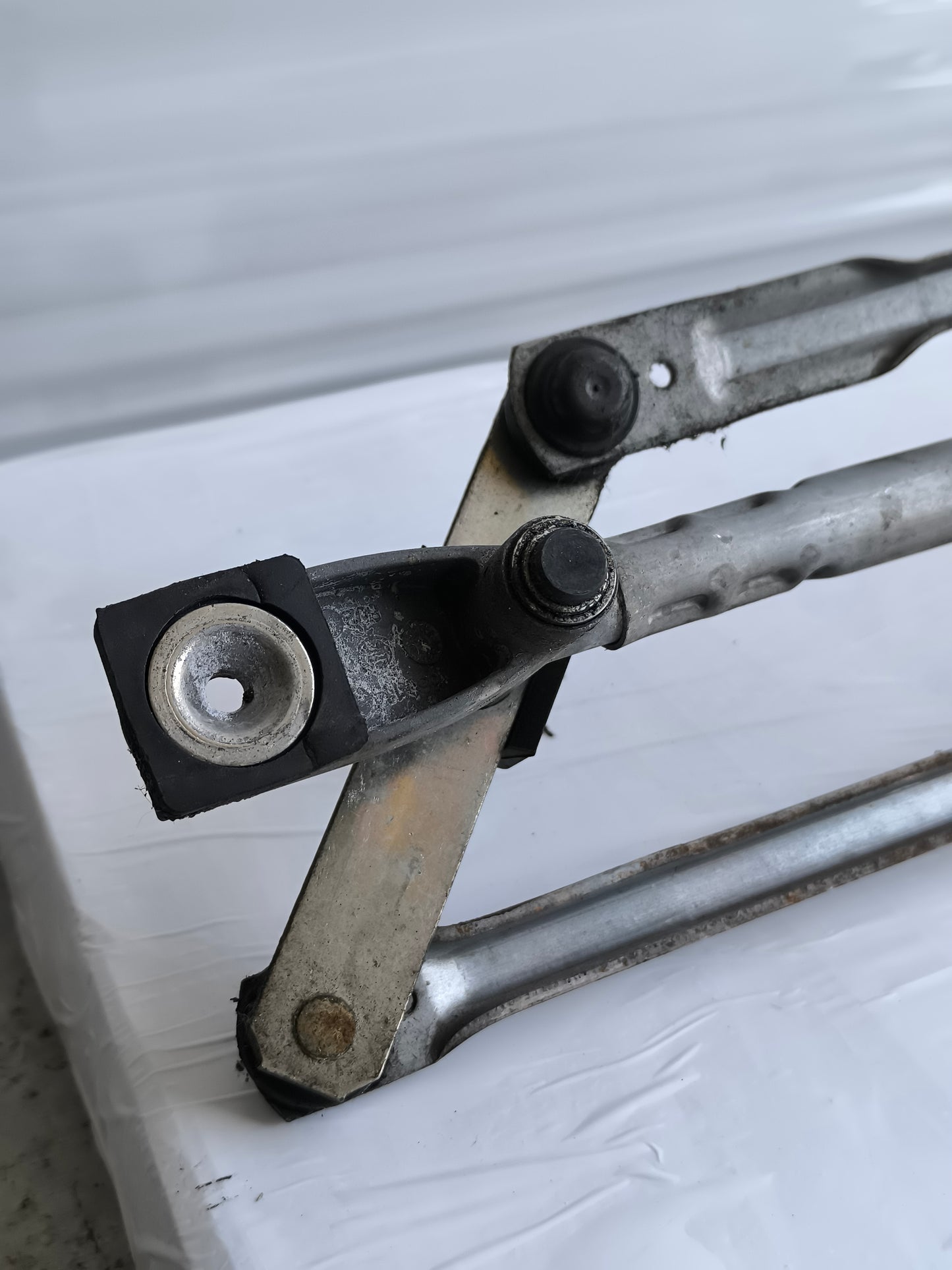 Motorino tergicristalli anteriore Ford Kuga I anno 2008-2012 BOSCH cod: 3397021368 ecoAG8574