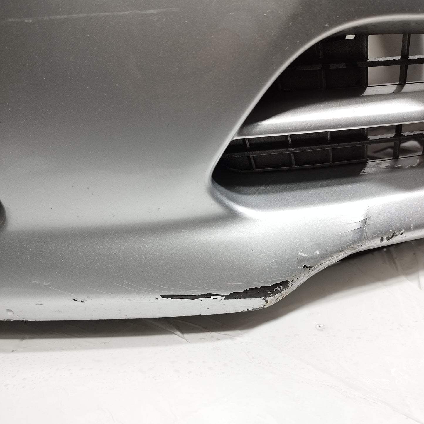 Paraurti anteriore grigio Chevrolet Cruze 2010 ecoAC14282