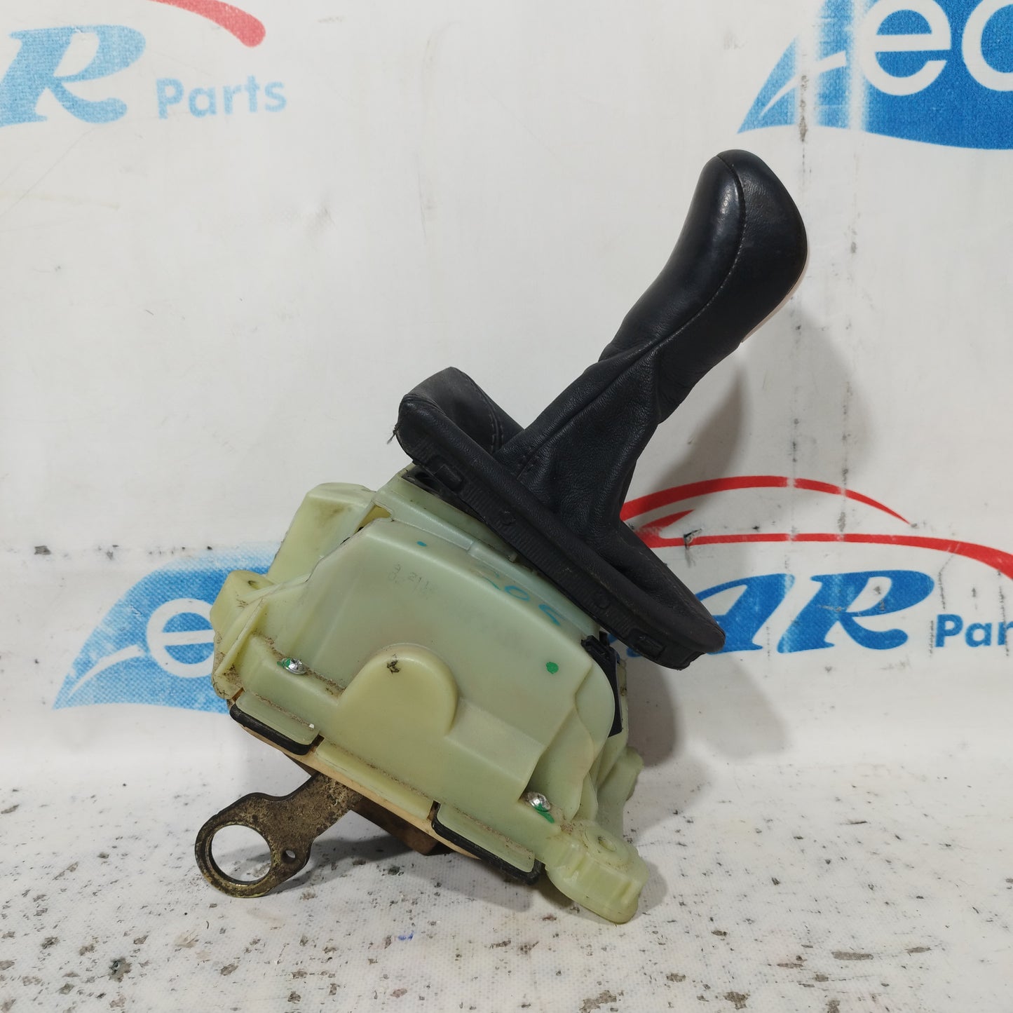 Automatic gear lever Mercedes E-Class W211 2.7 D 2009 code: A2112670124 ecoAC9990
