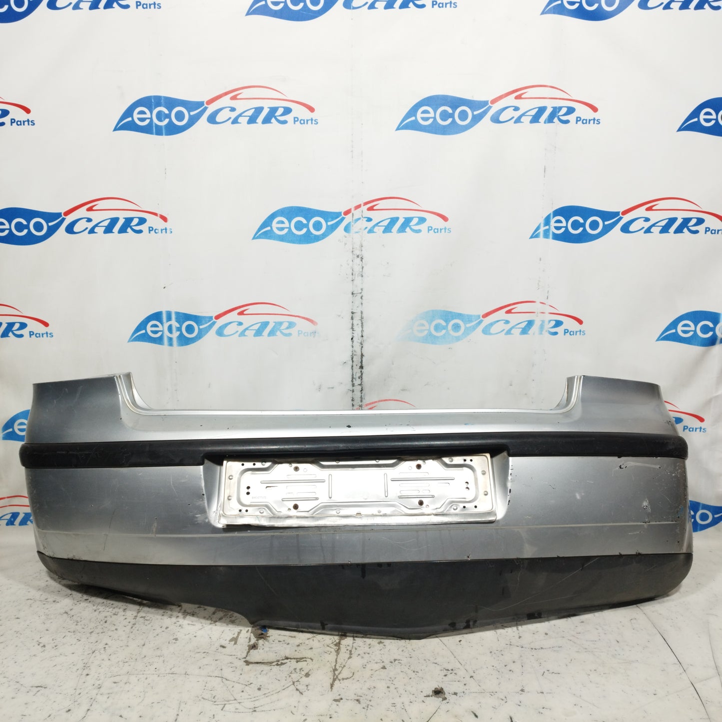 Paraurti posteriore grigio chiaro  Volkswagen Polo 2005 ecoAC9732