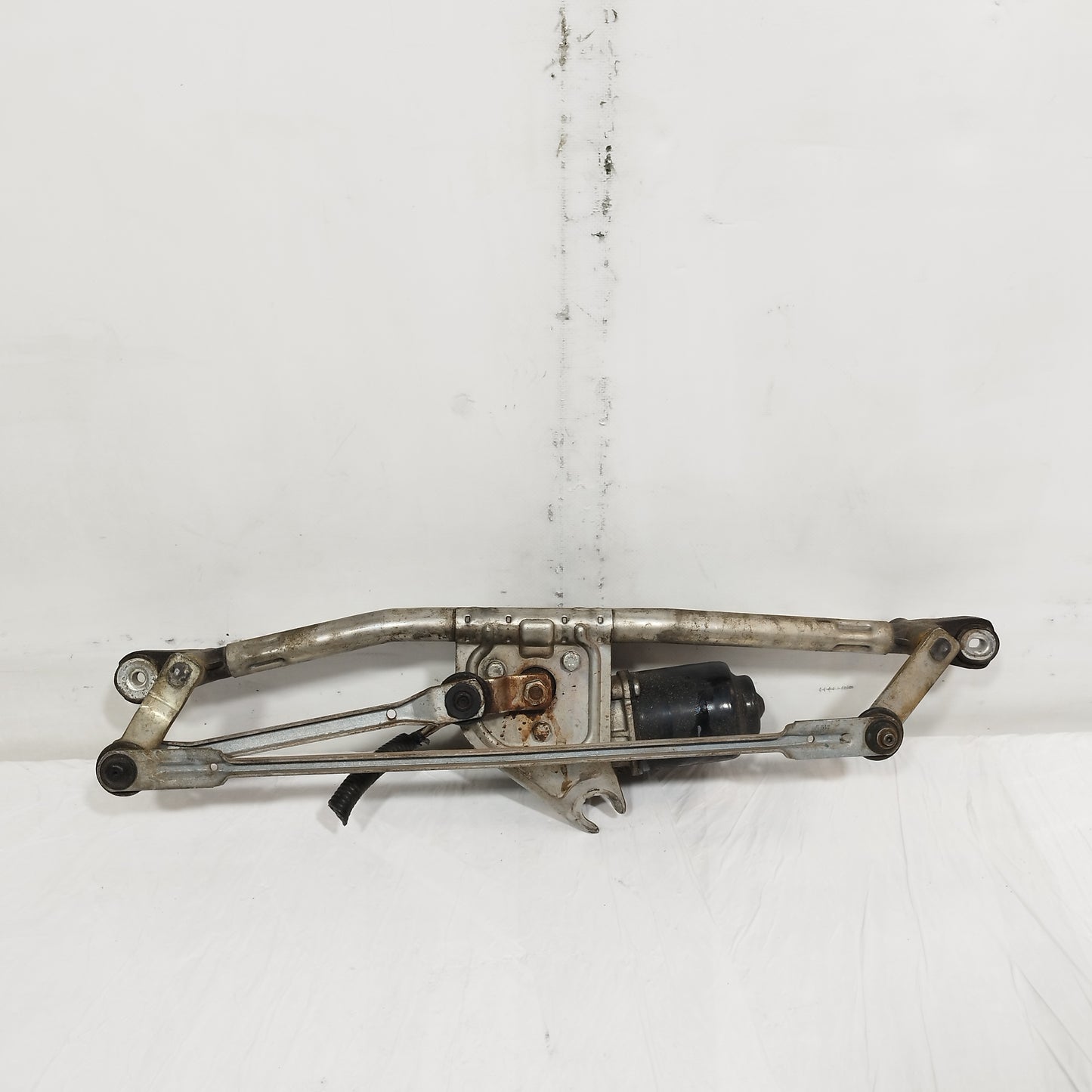 Front windscreen wiper motor Fiat Fiorino / Qubo 2013 code: 064300350 ecoAG2078