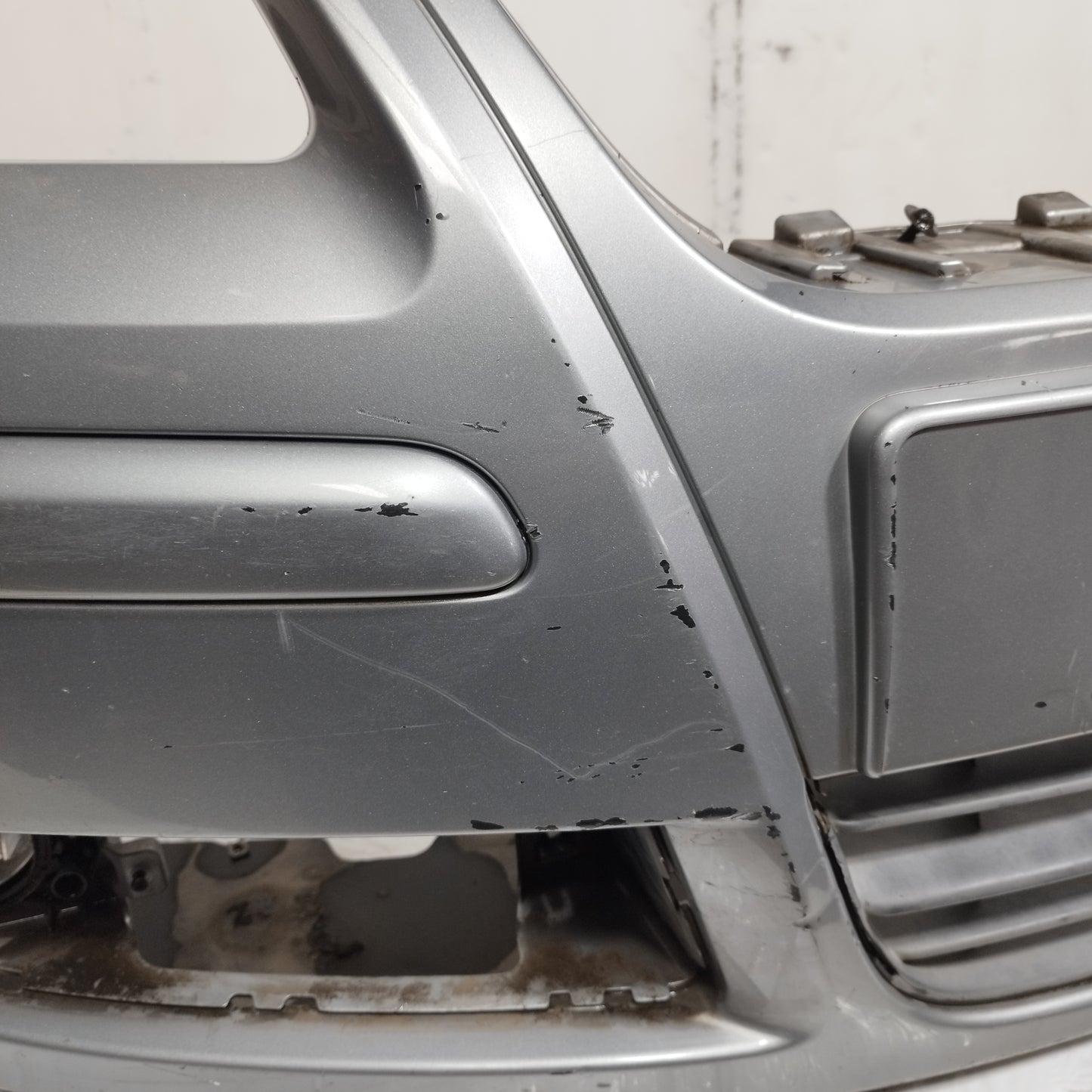 Paraurti anteriore grigio Volkswagen Polo (9N3) 2005-2009 ecoAc15189