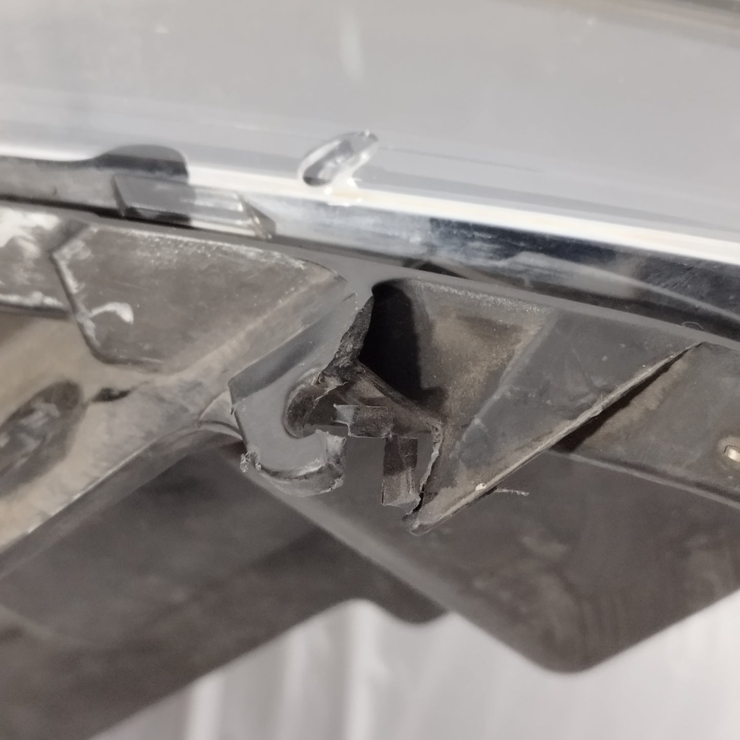 Fanale anteriore sx Ford Fiesta 2010 Cod: 8A61-13W030A ecoAC13842