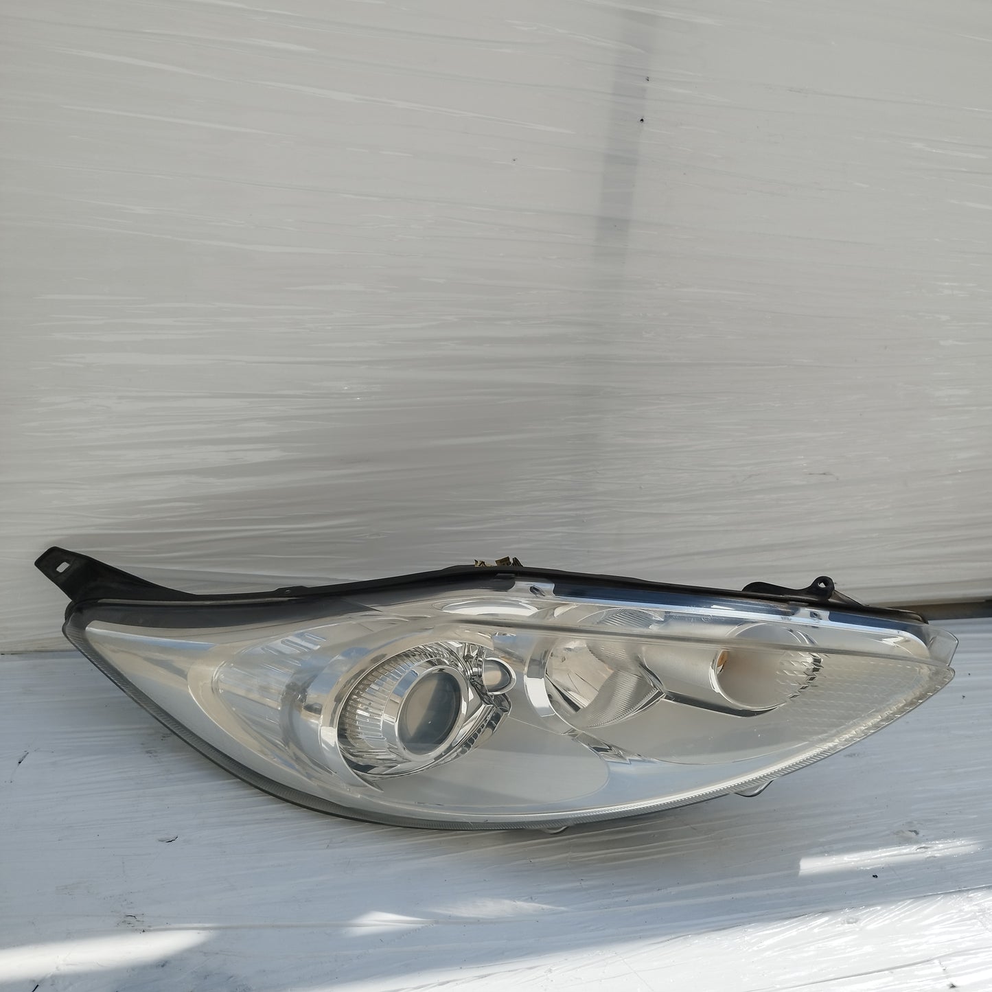 Fanale anteriore dx Ford Fiesta 2010 cod: 8A61-13W029-CG ecoDM067