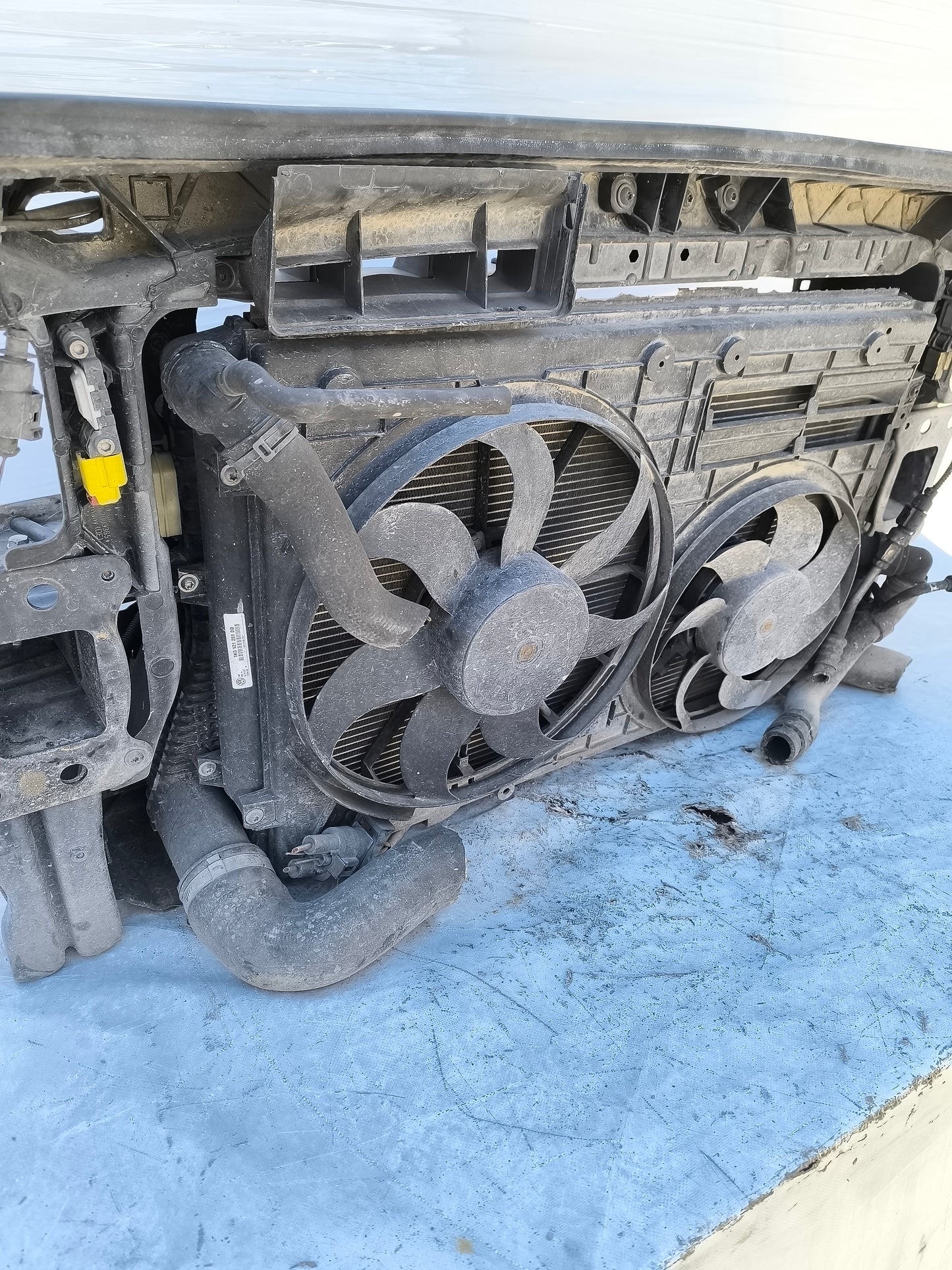 Calandra completa di radiatori Audi A3 8P1 1.6 TDI ecoAG8303