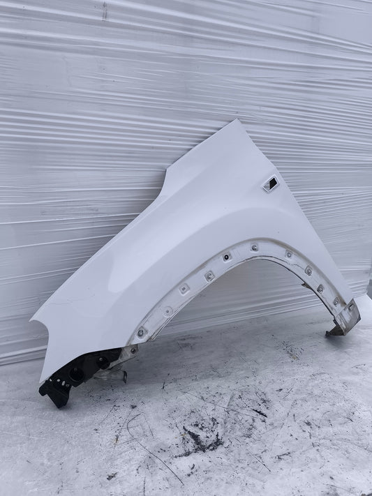 Parafango sx bianco Chevrolet Orlando anno 2011-2015 ecoAG8210