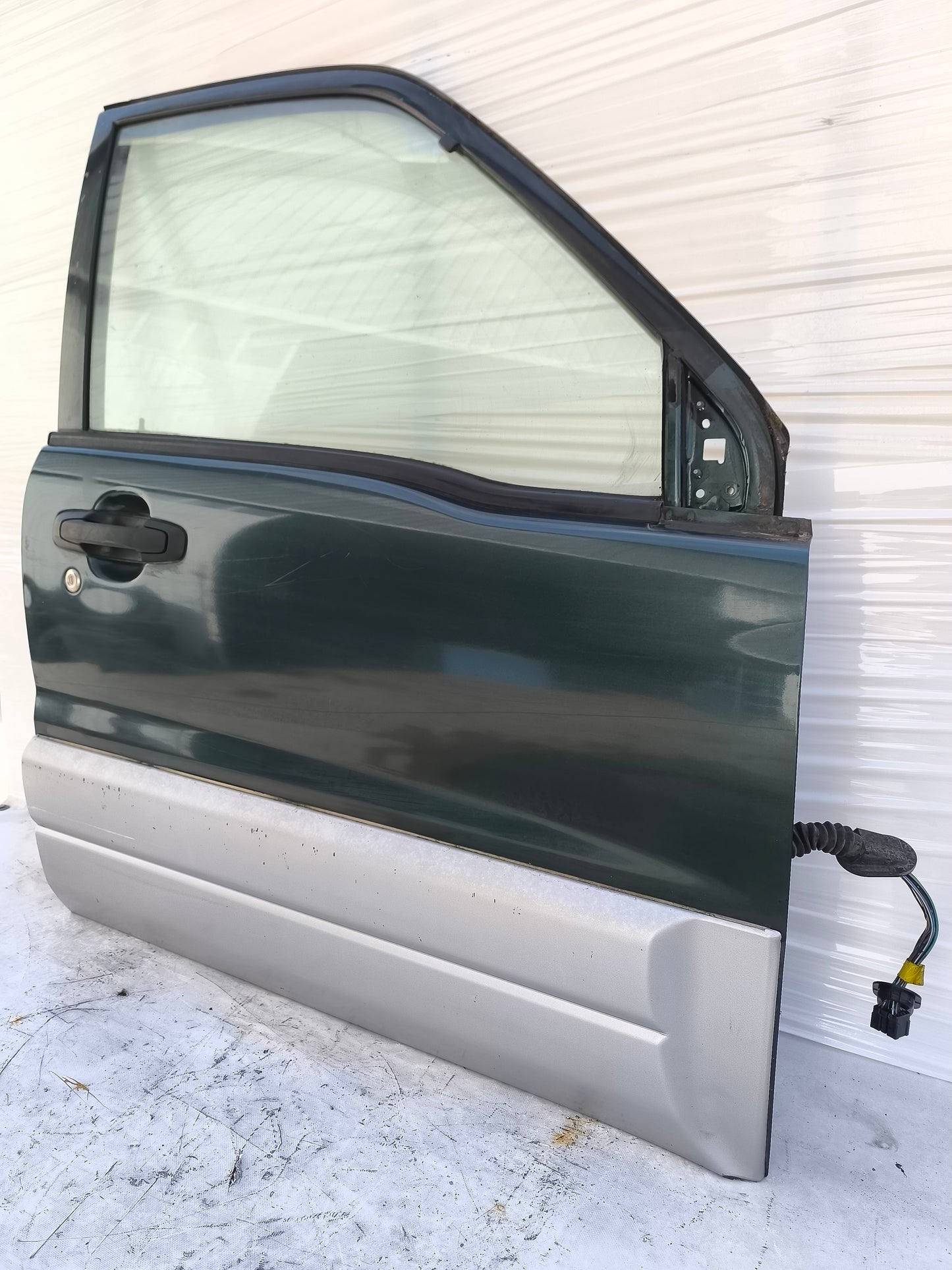 Sportello anteriore sx verde Suzuki Grand Vitara anno 2001 ecoAG7928