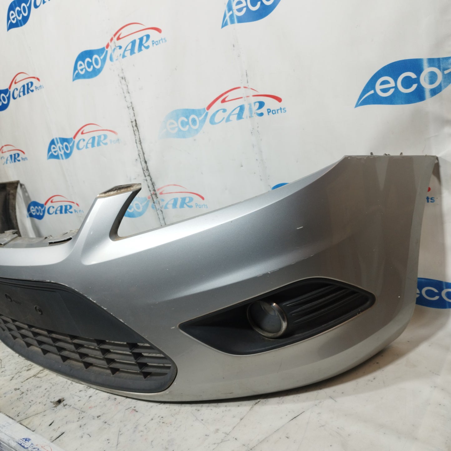 Paraurti anteriore grigio  Ford Focus 2009 ecoAC9944