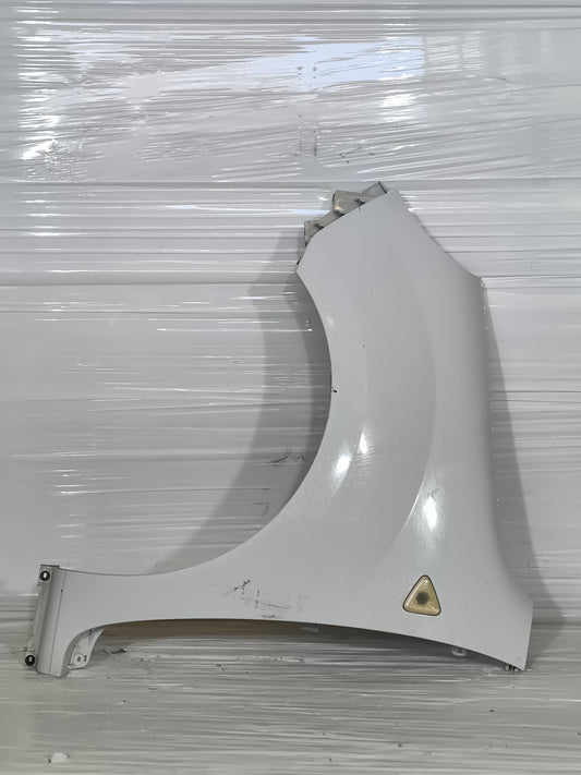 Parafango sx bianco Renault Kangoo II anno 2008-2013 ecoAG9827