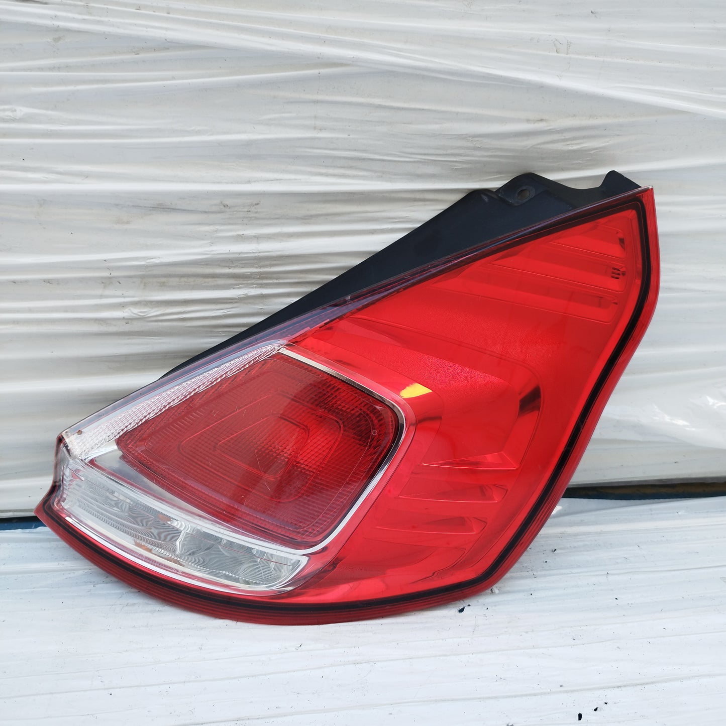 Fanale posteriore dx Ford Fiesta 2010 cod: C1BB-13404-A ecoDM225