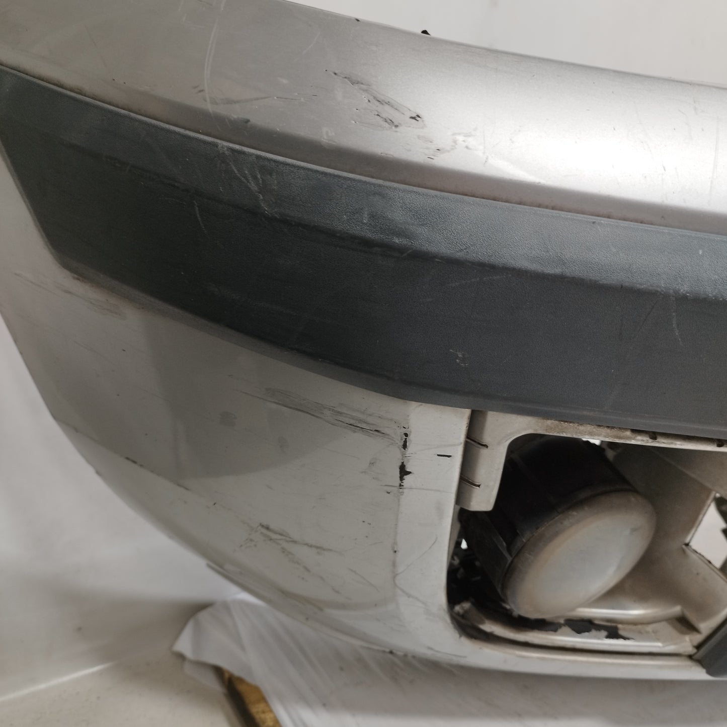 Paraurti anteriore grigio Ford Fusion 2006-2014 ecoAC15351