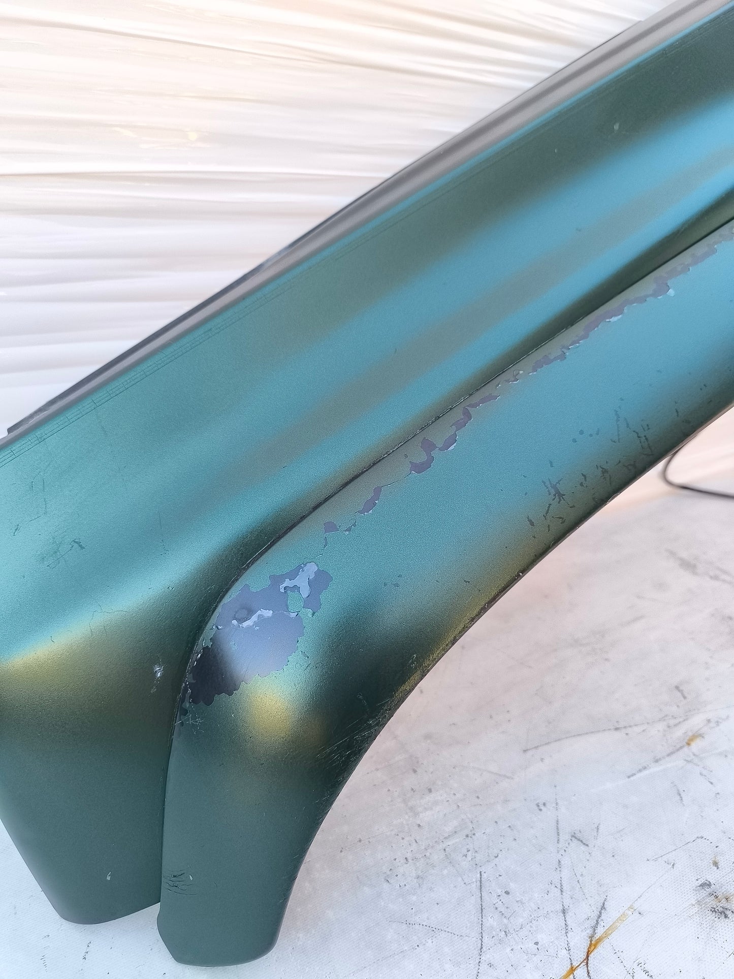Linker Kotflügel Suzuki Vitara Baujahr 1992, grün, mit Lackabplatzern und diversen Kratzern, ecoAG673