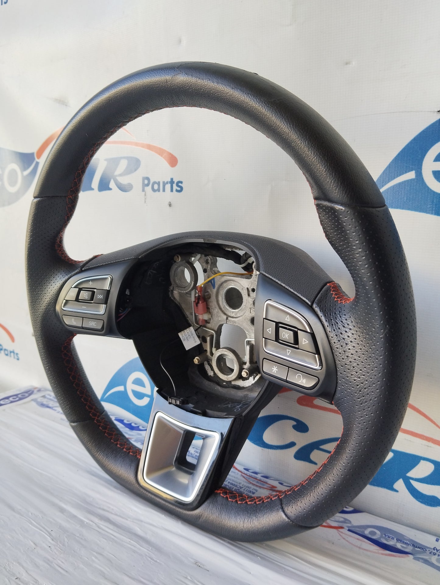 MG ZS 2022 steering wheel with controls slightly worn ecoAG5419