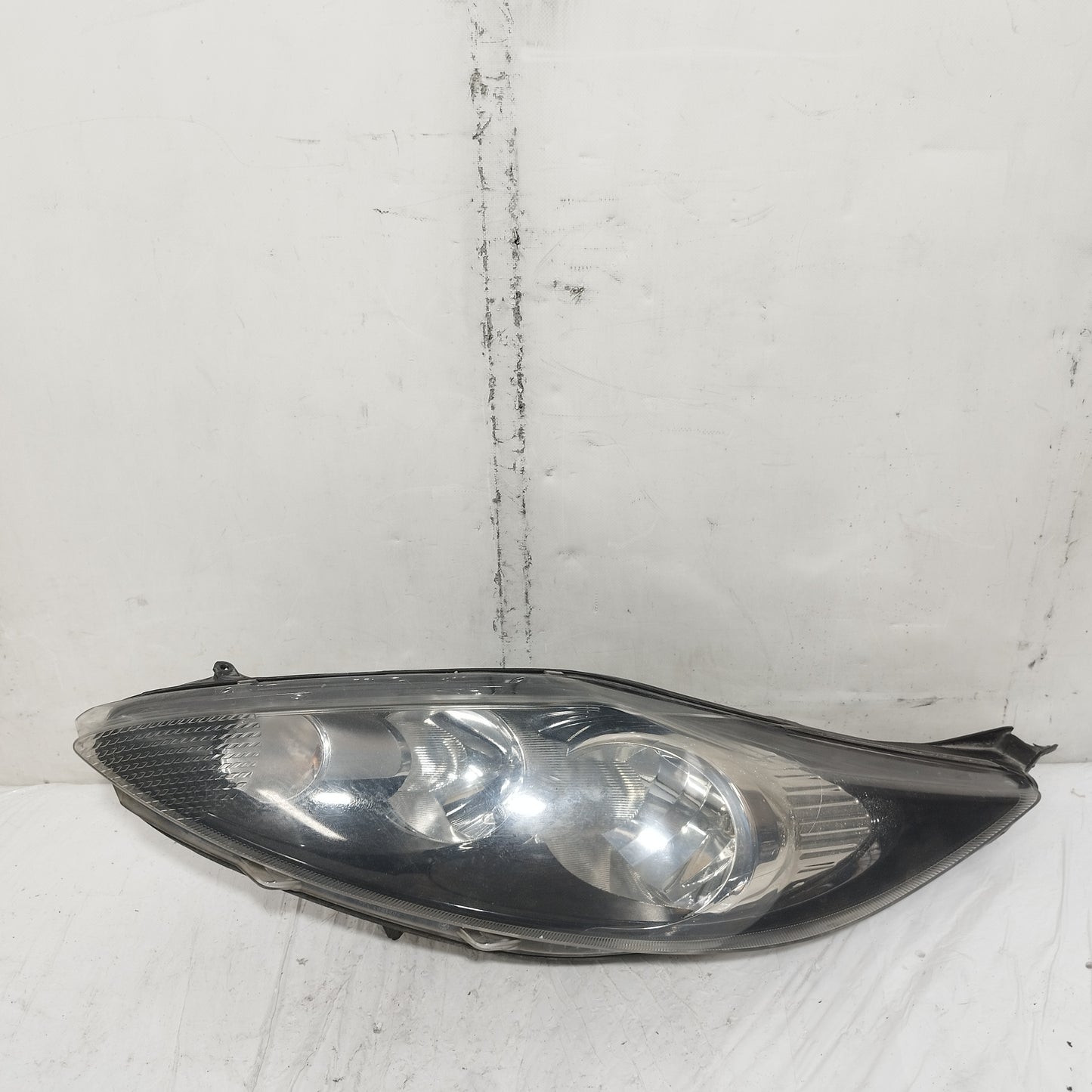 Fanale anteriore sx Ford Fiesta VI MK7 2008-2012 cod: 8A61-13W030-AJ ecoAC16439
