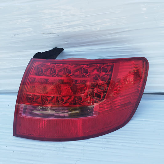 Fanale posteriore dx a led Audi A6 2006 SW cod: 4F9.945.096 ecoDM023