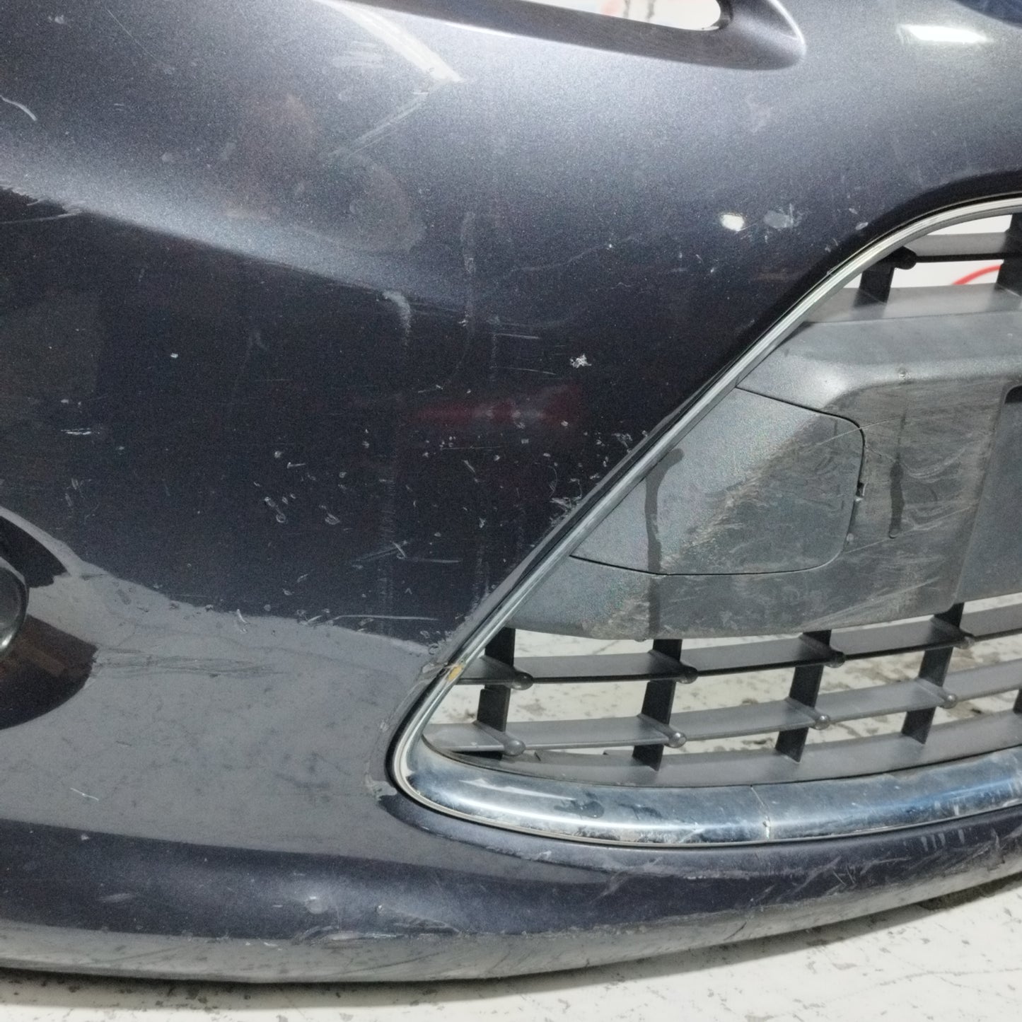 Paraurti anteriore grigio scuro Ford Fiesta 2011  ecoAC10398