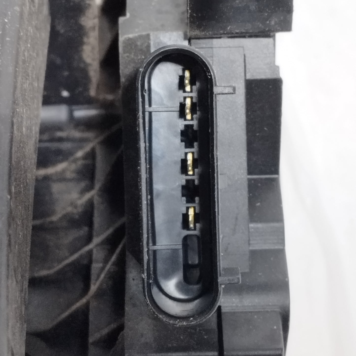 Serratura anteriore dx Ford Fiesta 2010 4 Pin Cod: 8A6A-A21812-BG ecoAC12859